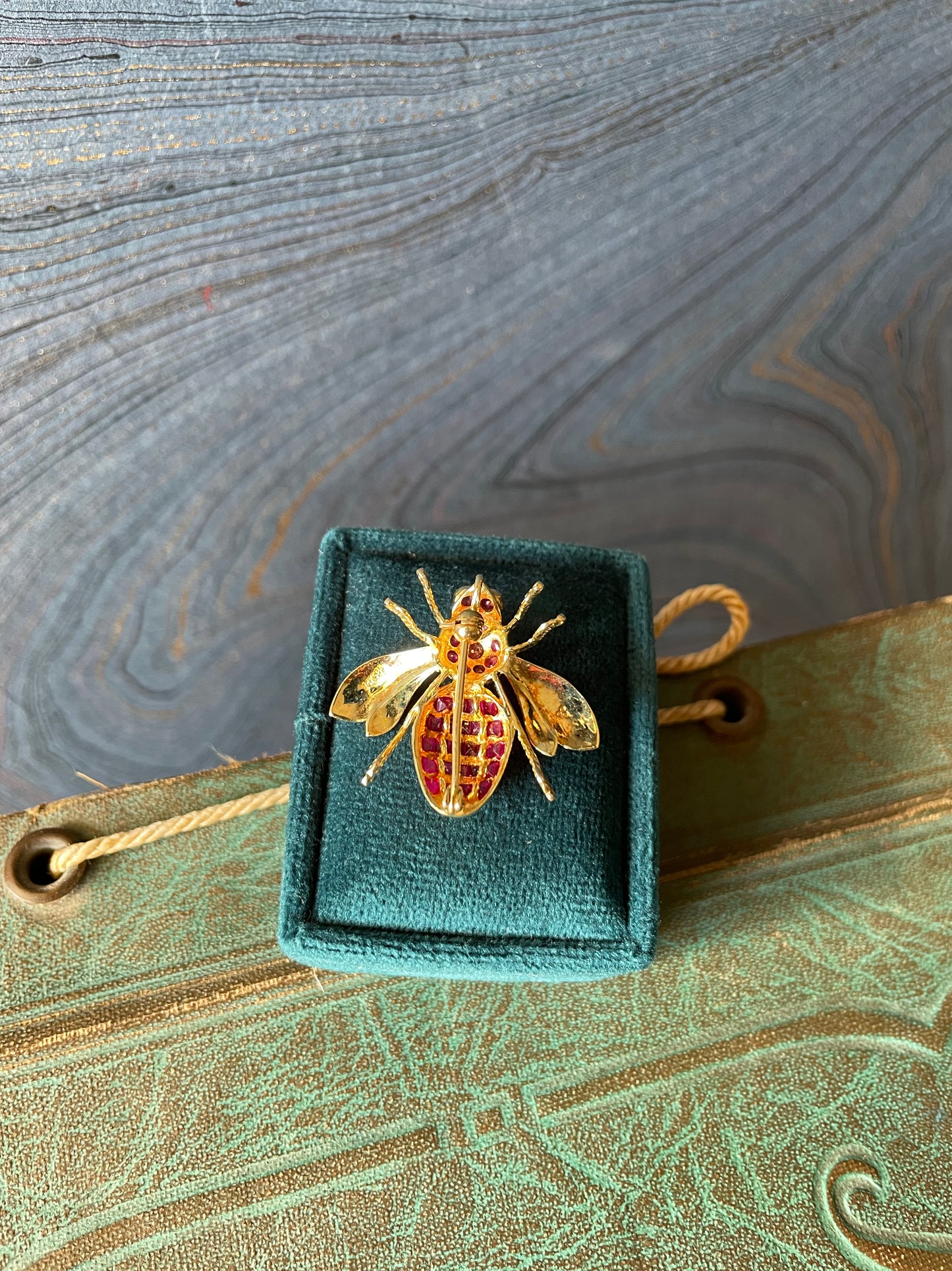 Bee Pin / Pendant - 14k