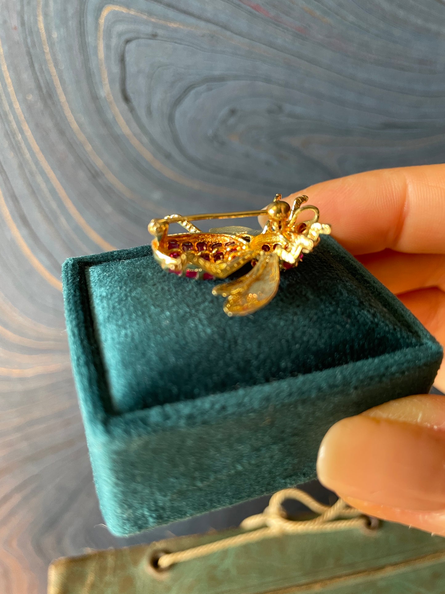 Bee Pin / Pendant - 14k