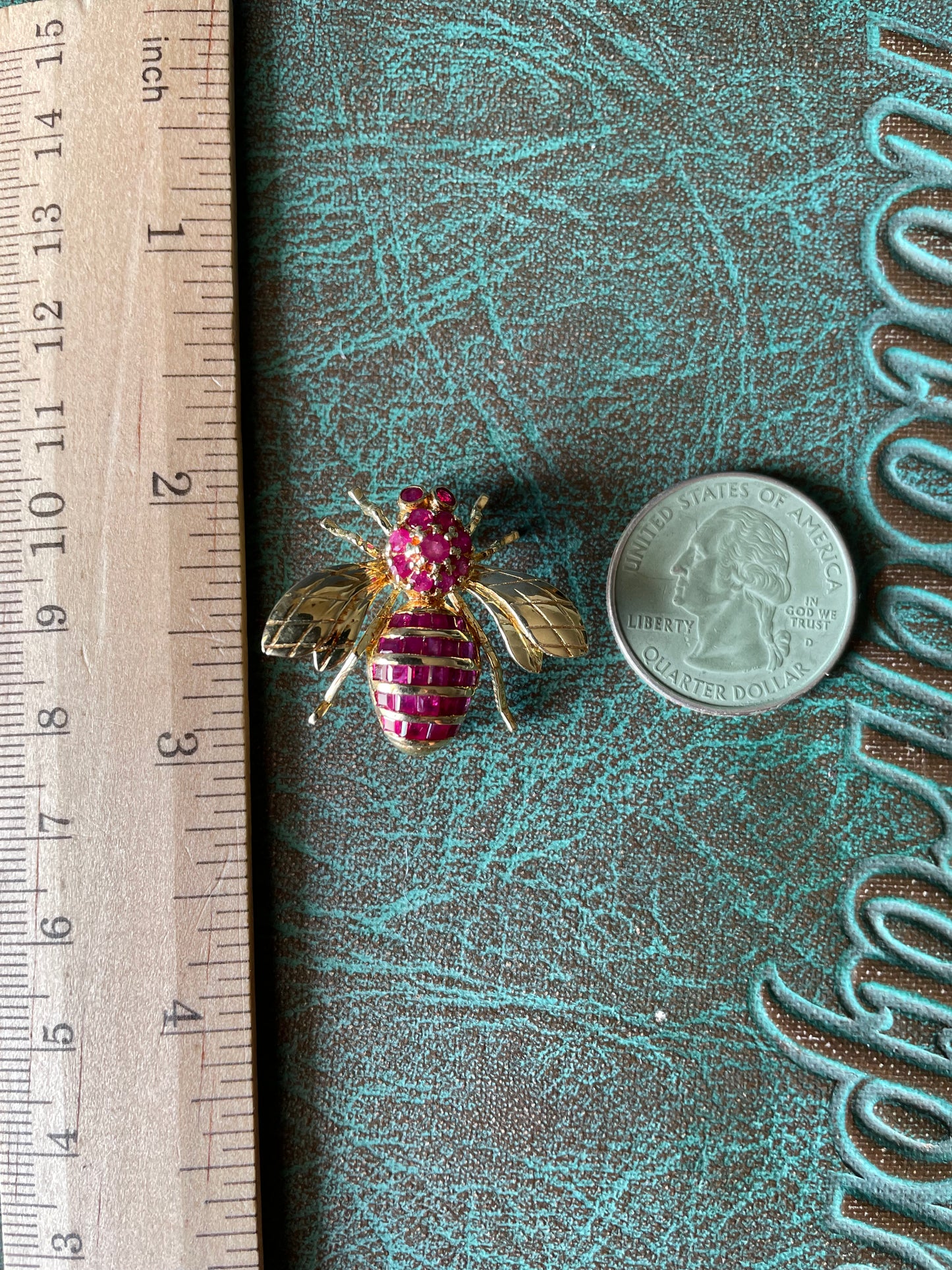 Bee Pin / Pendant - 14k