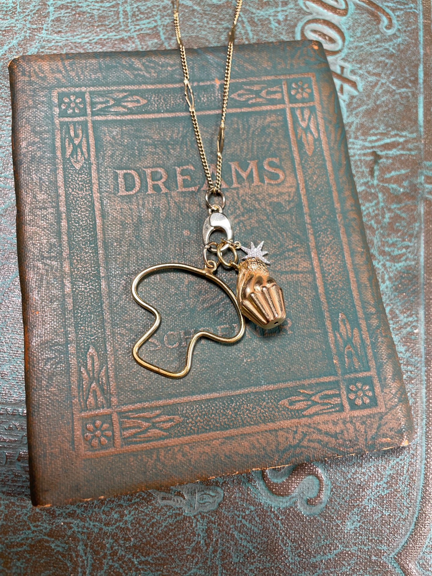 Crab Claw Clasp Charm - 14k
