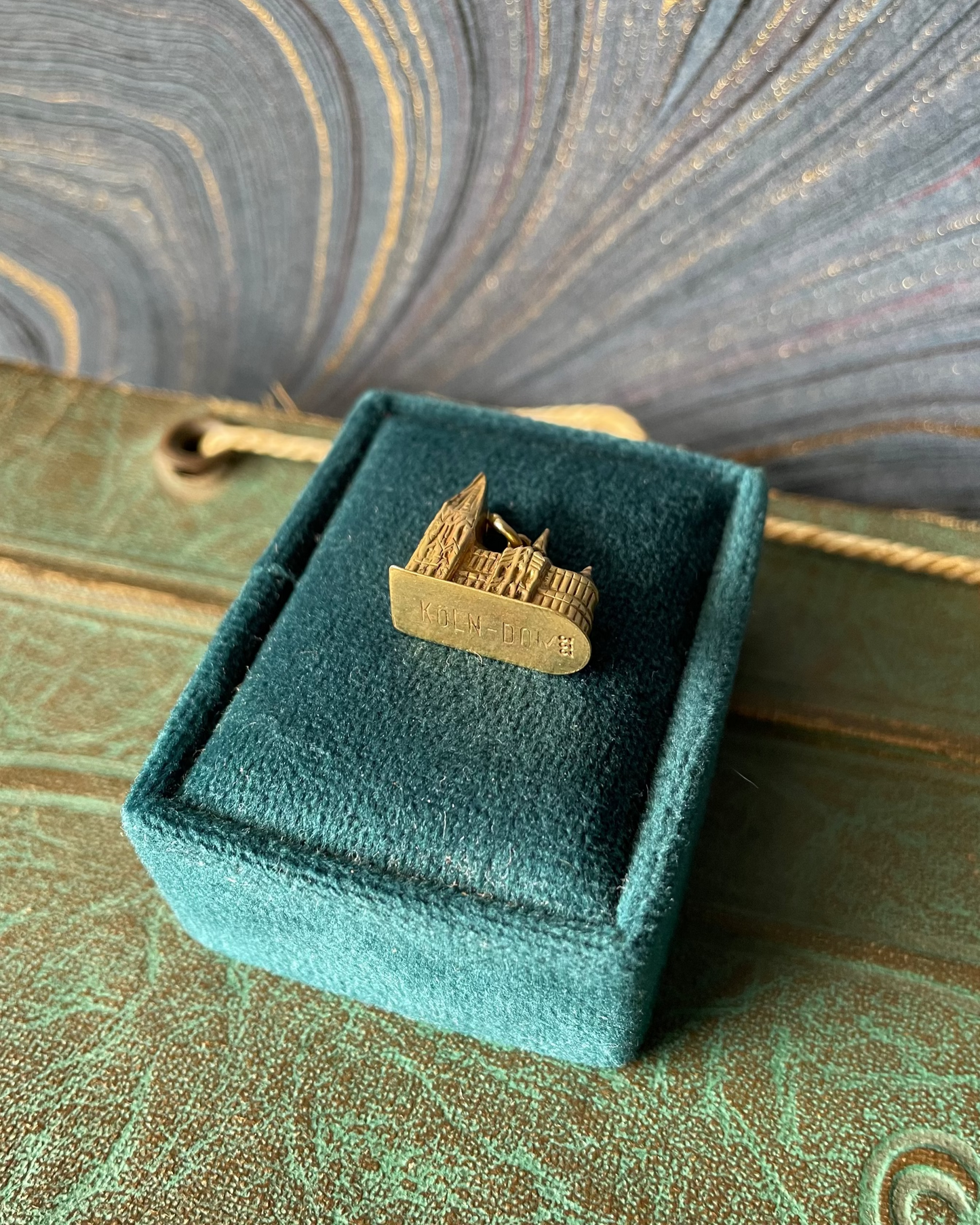 Cologne Cathedral Charm - 8k