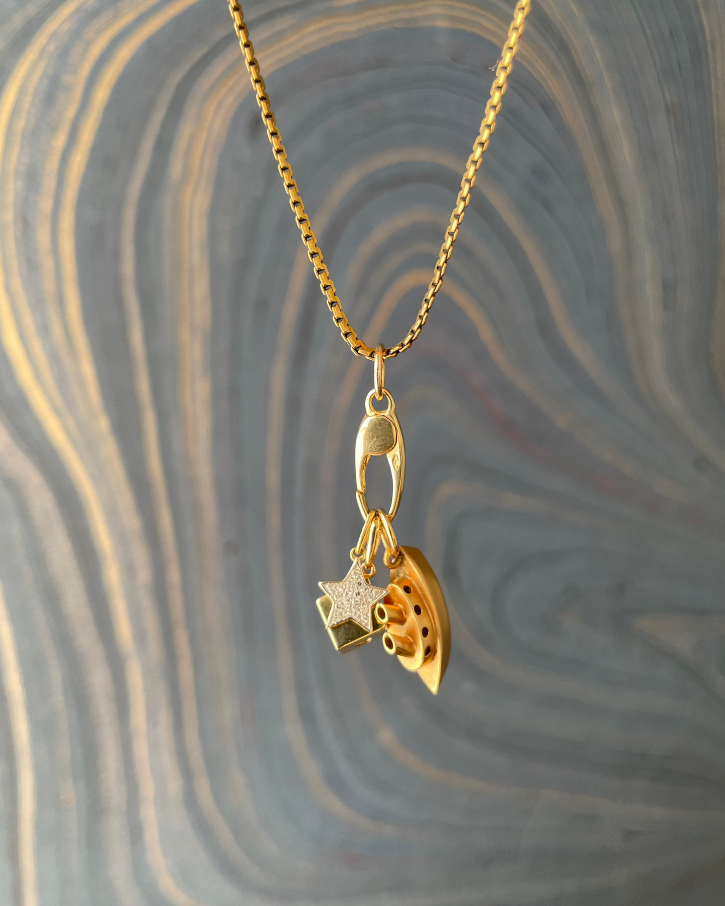 Long Crab Claw Charm - 14k