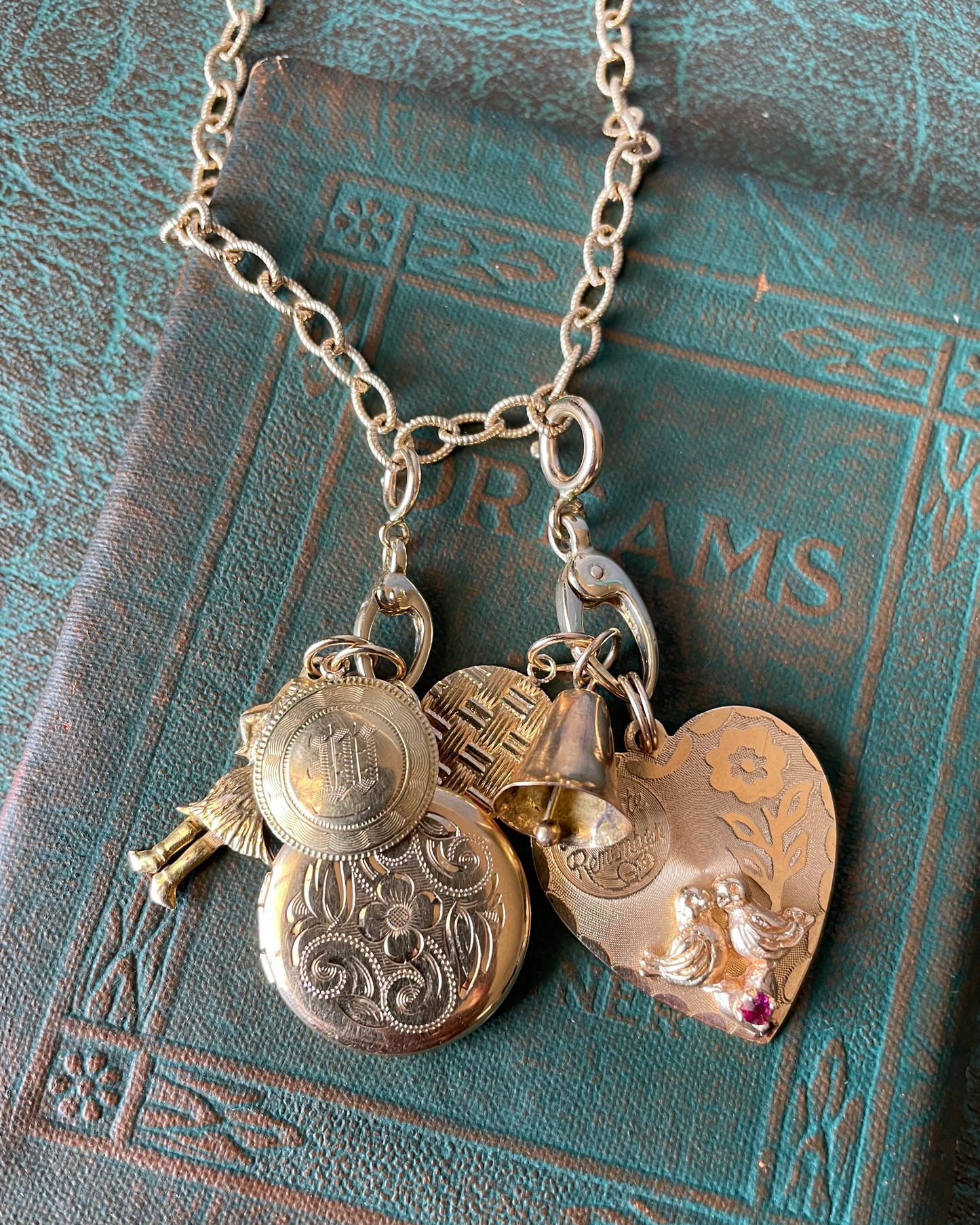 Spring Rivet Lobster - 14k