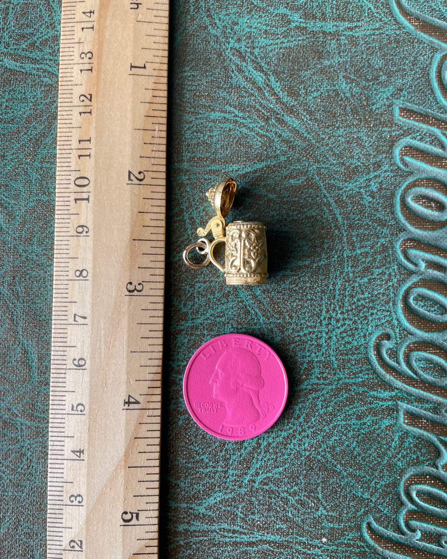 Beer Stein Charm - 18k