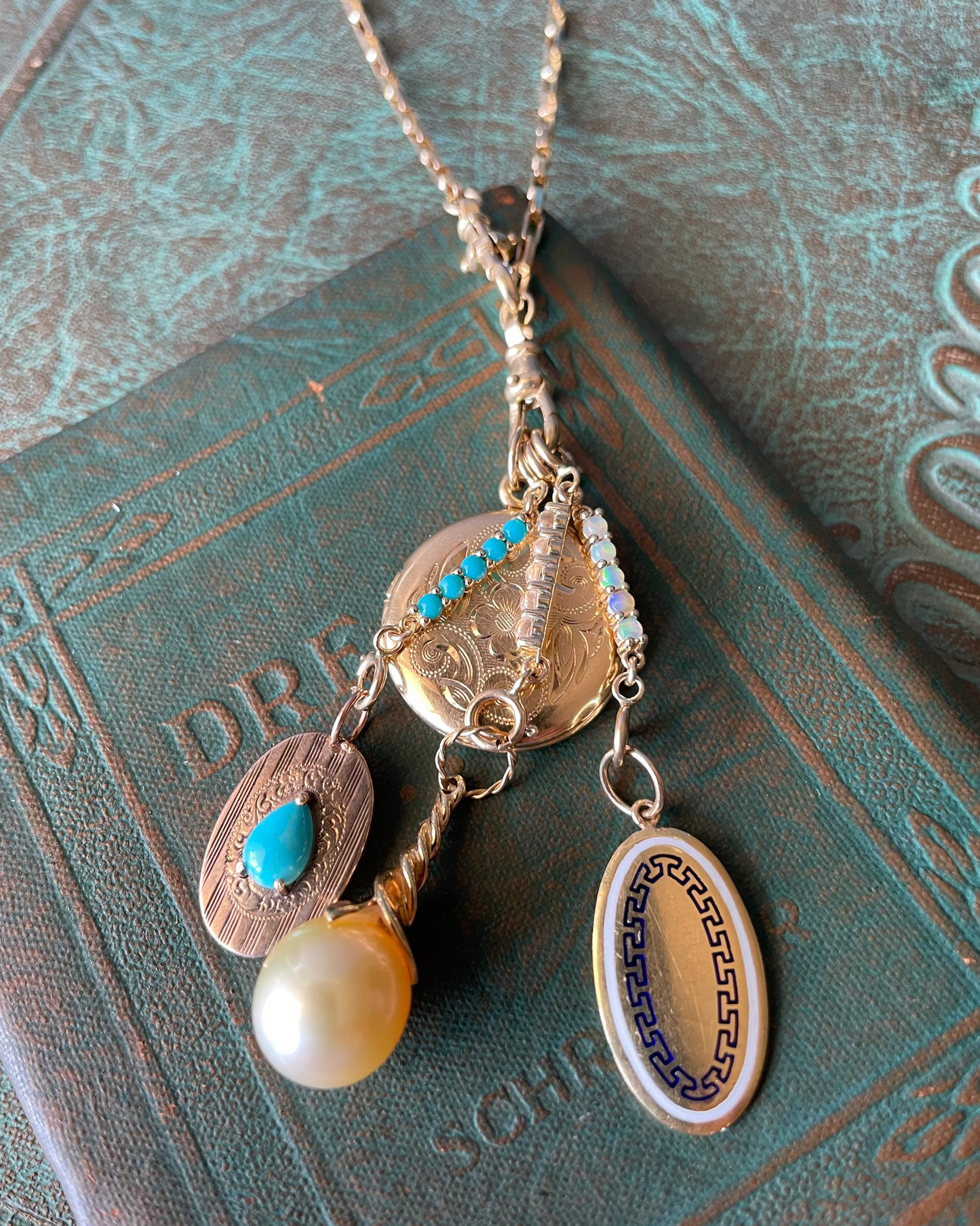 Thingy Cabs - 14k