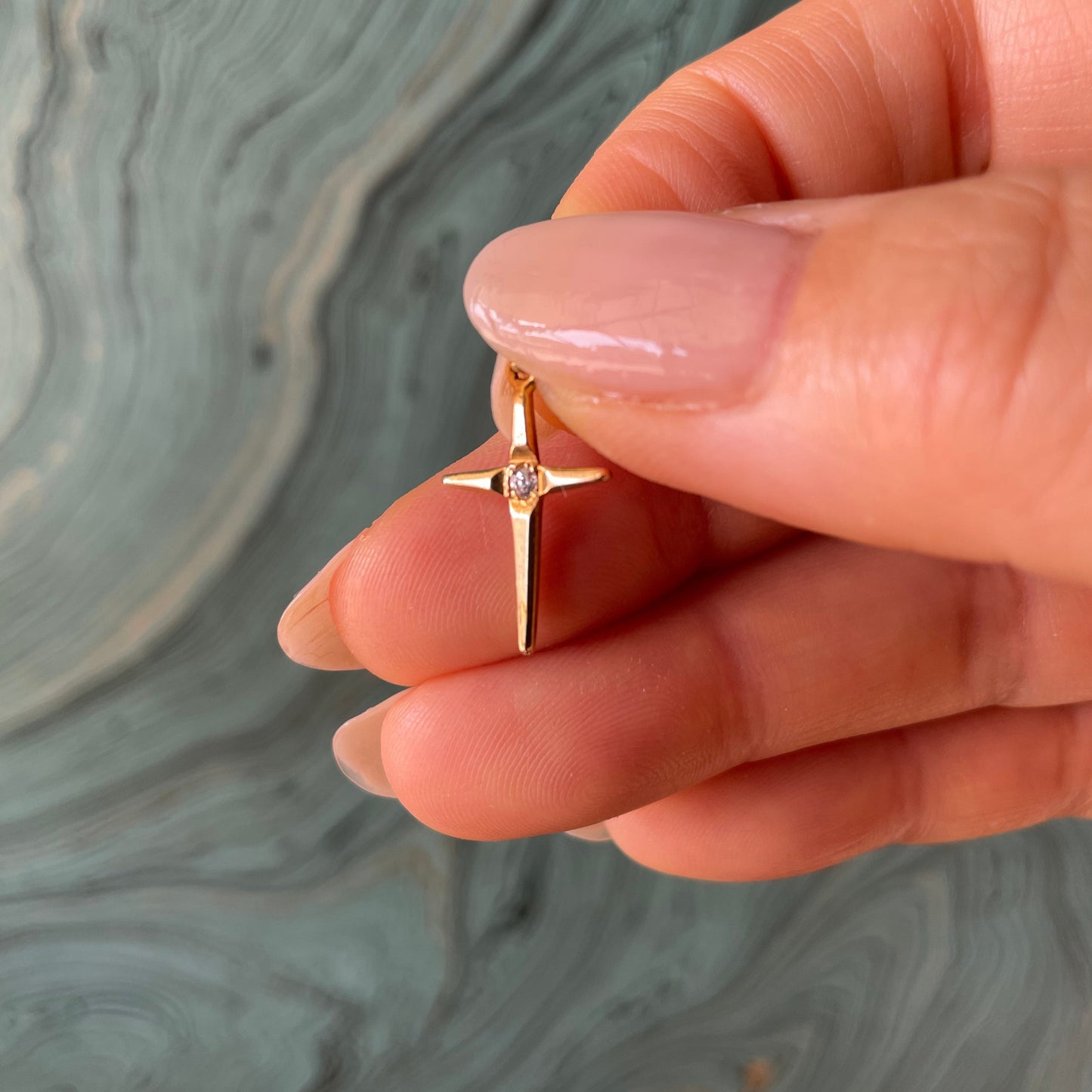 Modern Cross - 18k Yellow Gold