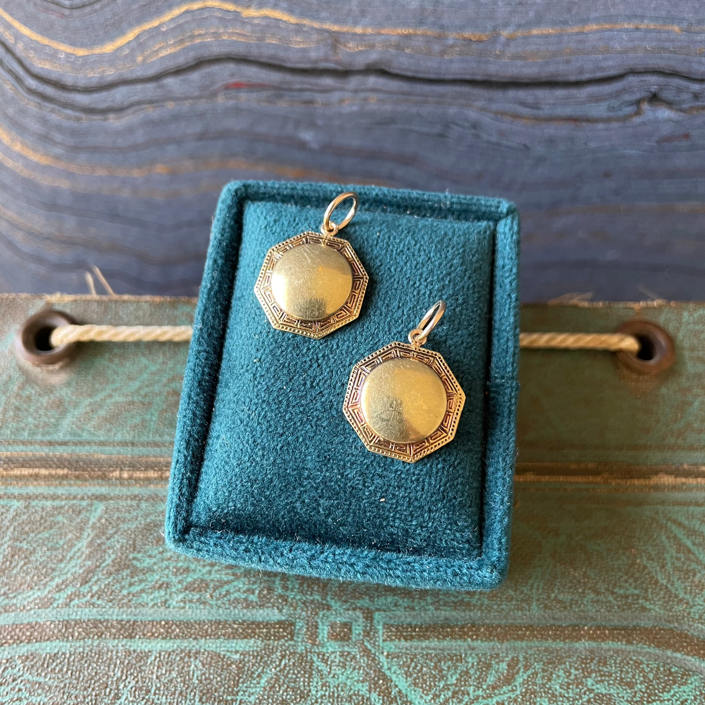 Greek Key Cufflink Charm - 13k