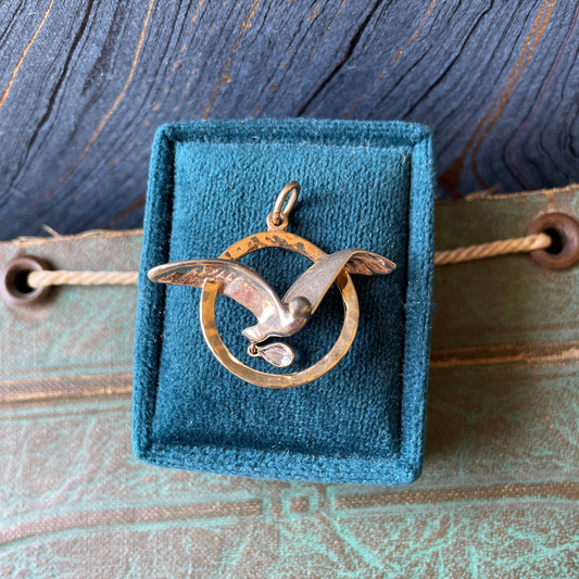 Sh!t Happens Seagull Charm - 12k