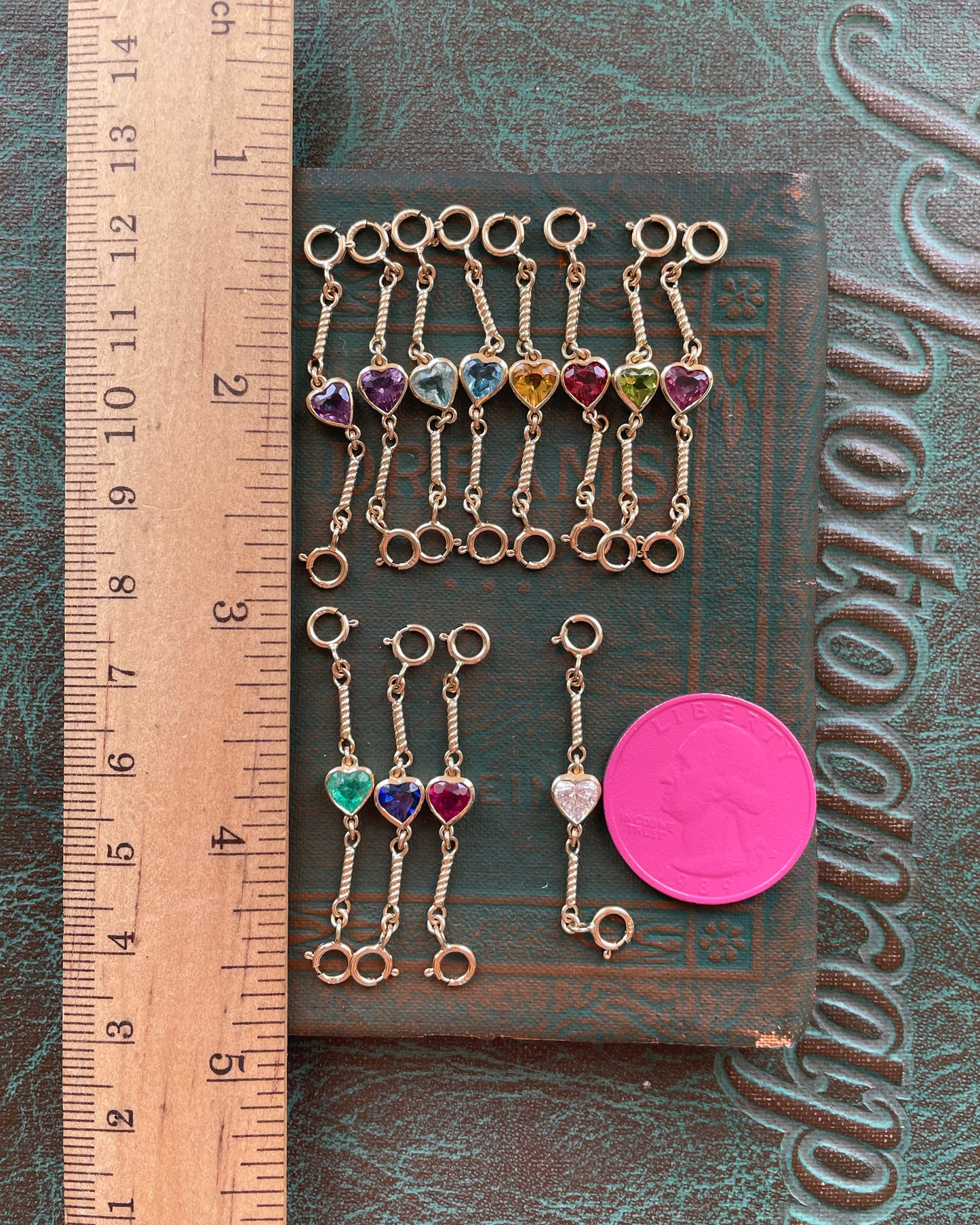 Twisted Heart Stringy - 14k