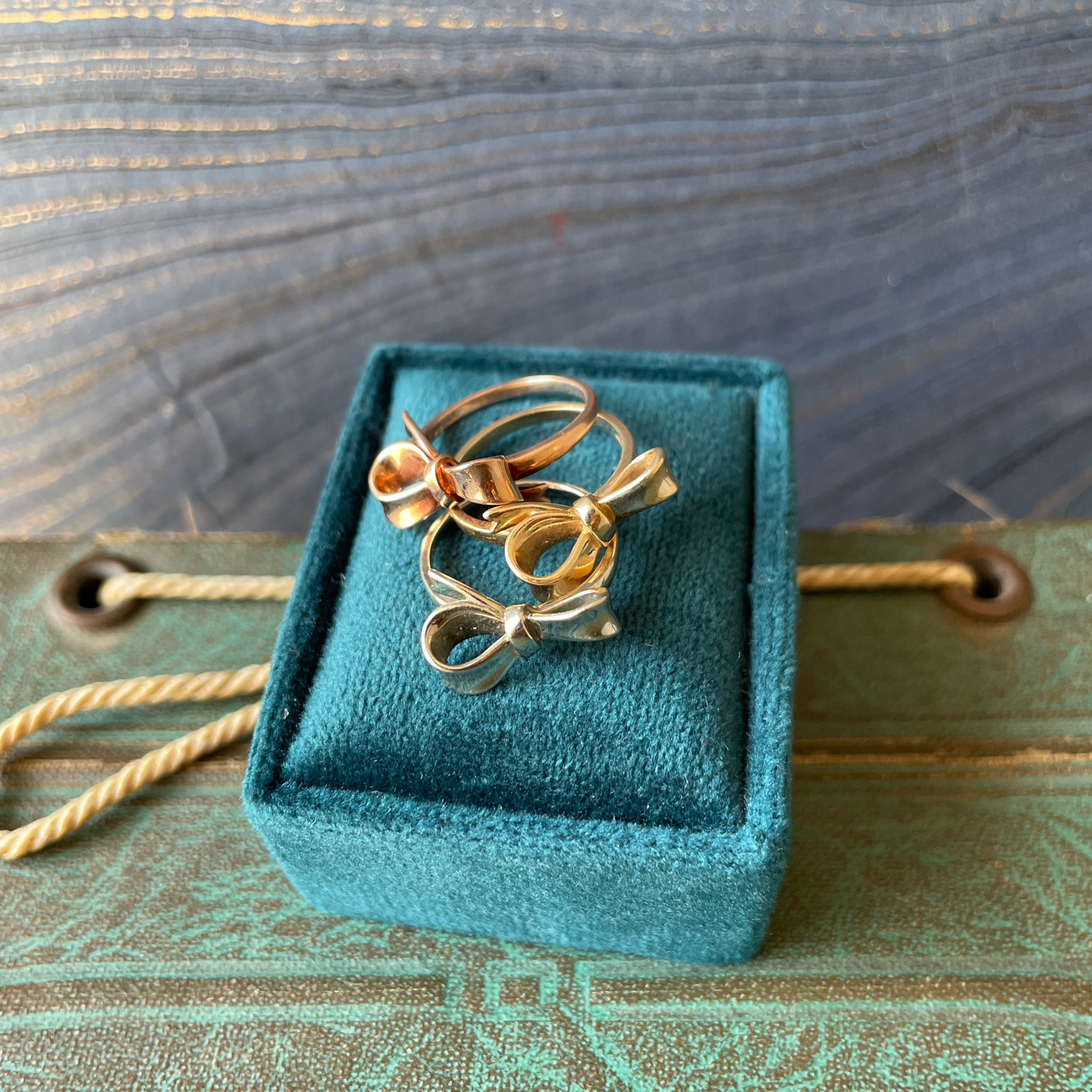 Bows Bows Bows Rings - 14k