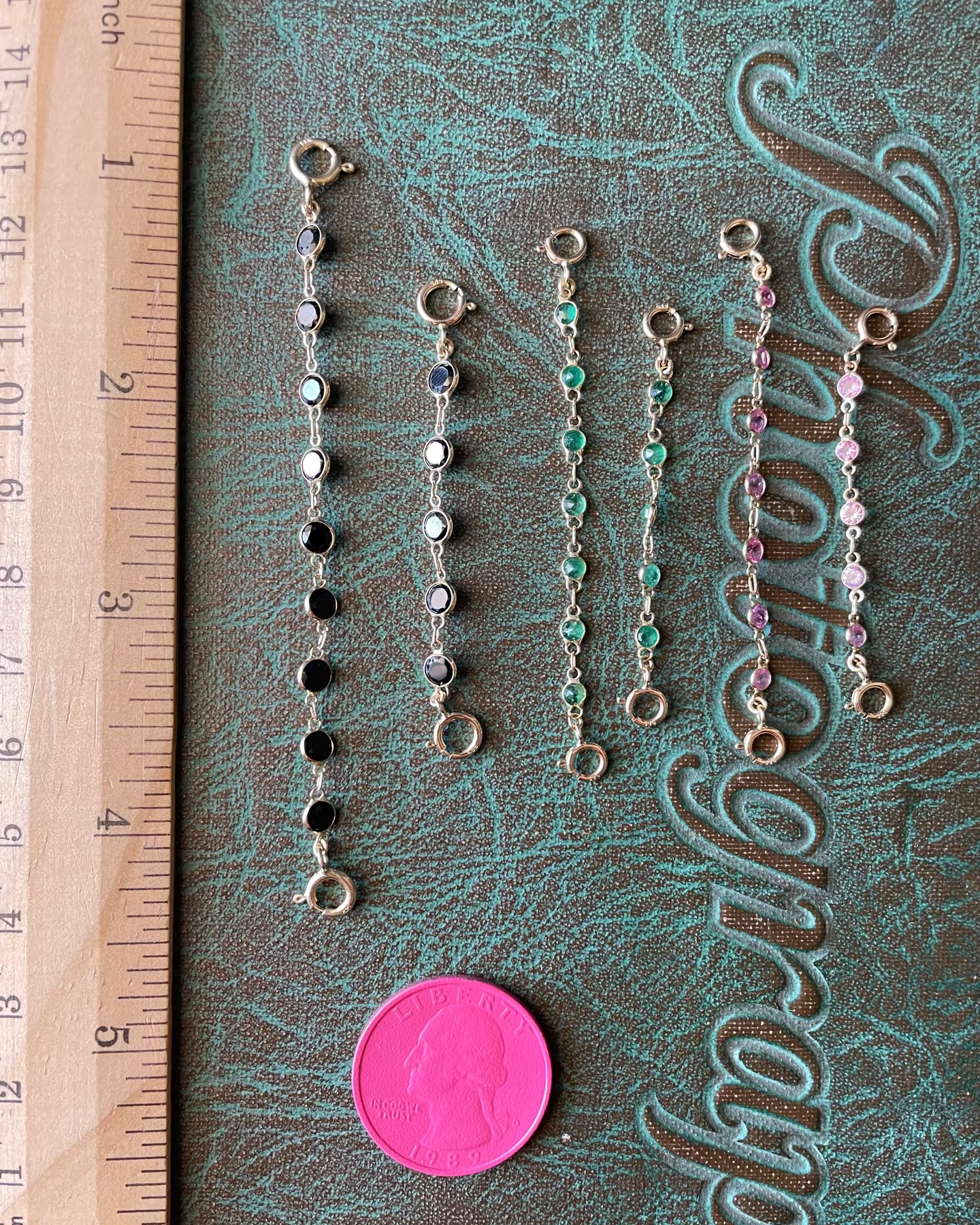 Stringy - 14k + Black Spinel