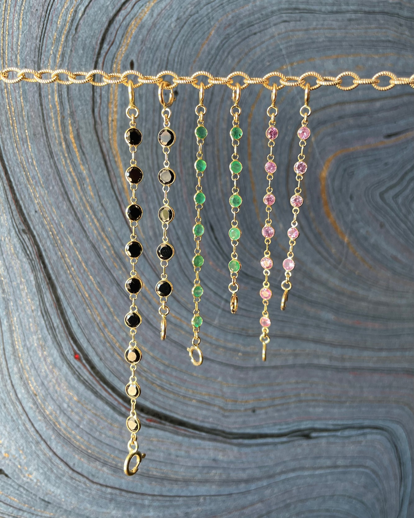 Stringy - 14k + Black Spinel