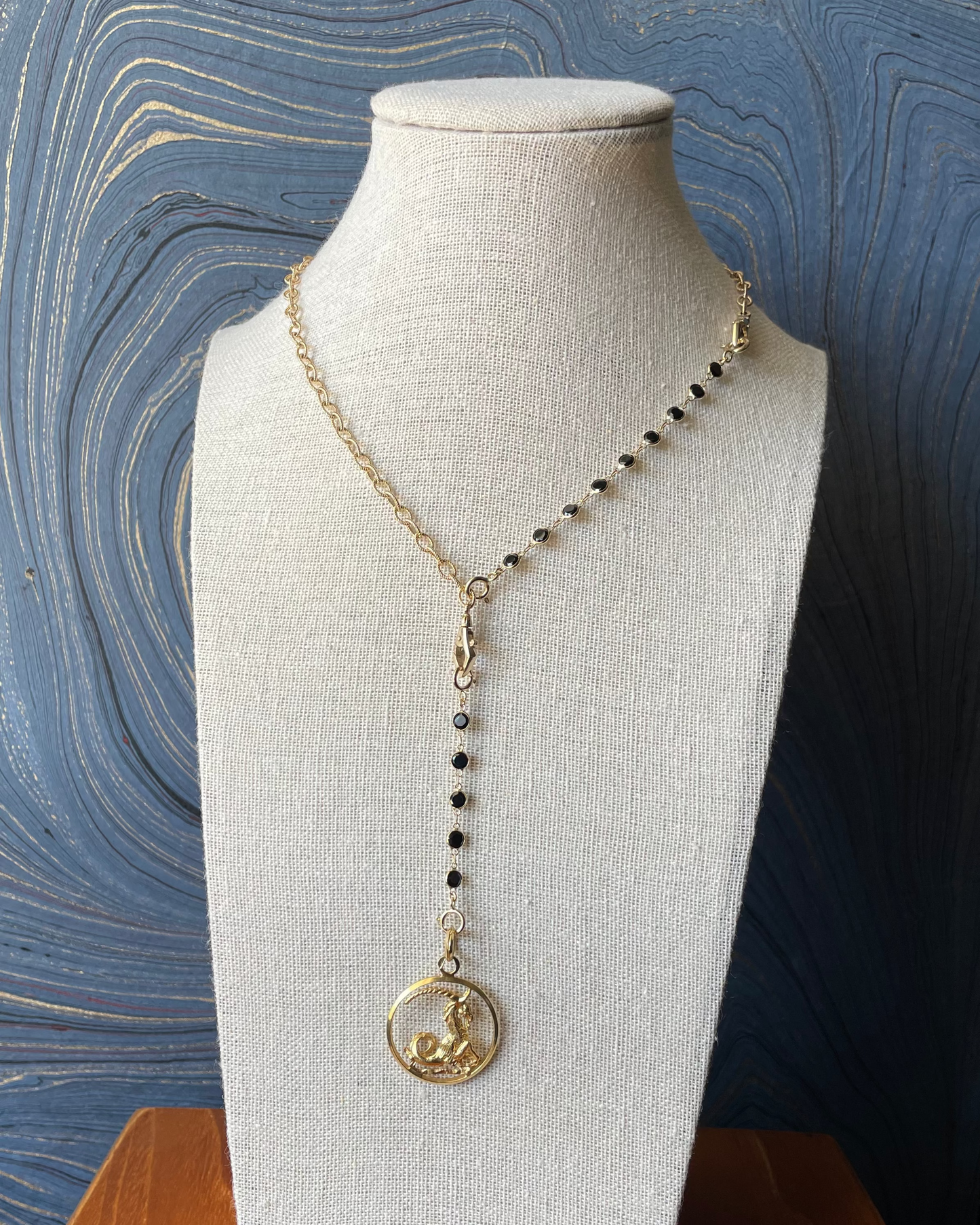 Stringy - 14k + Black Spinel