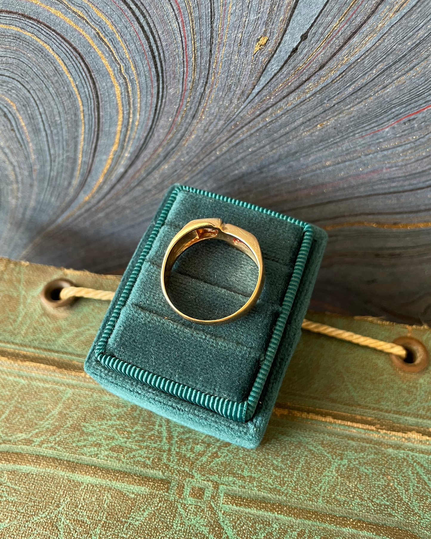 Retro Bypass Ring - 14k