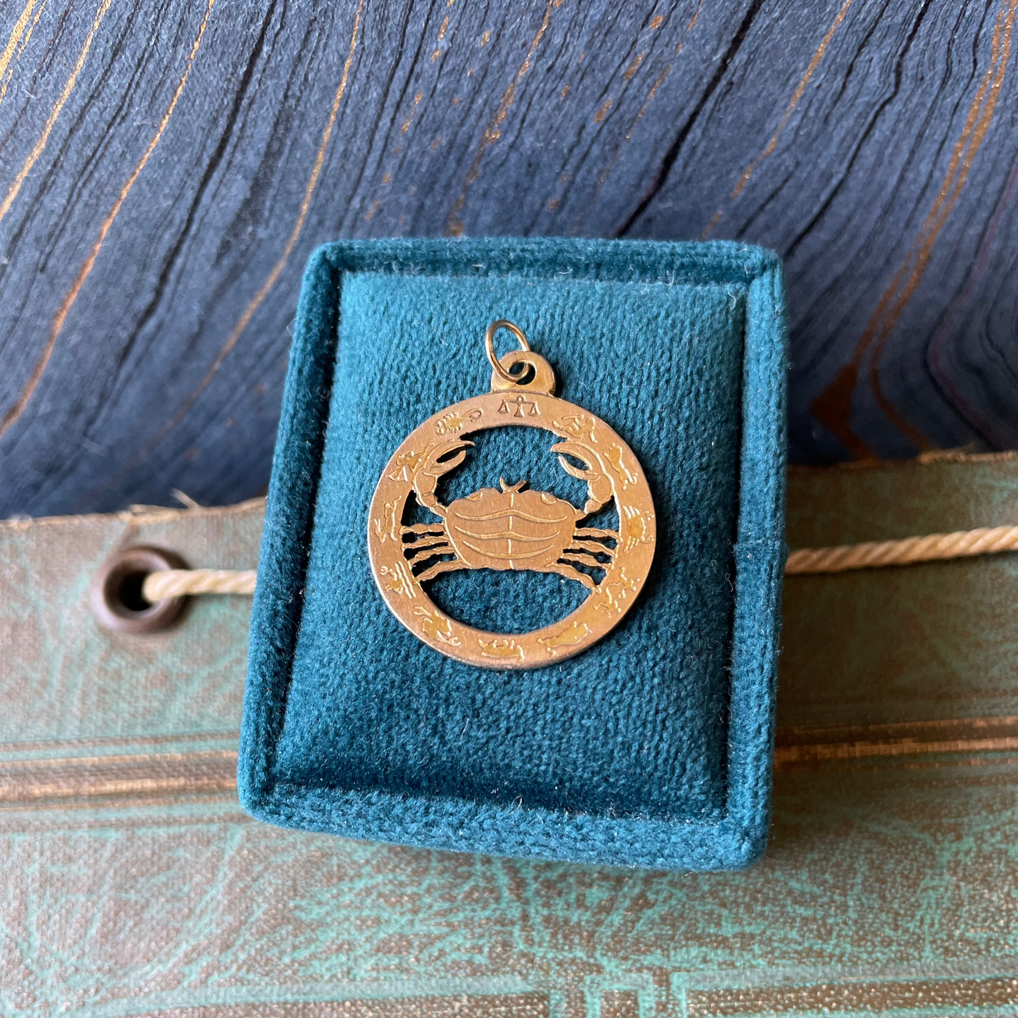 Cancer Wheel Charm - 9k