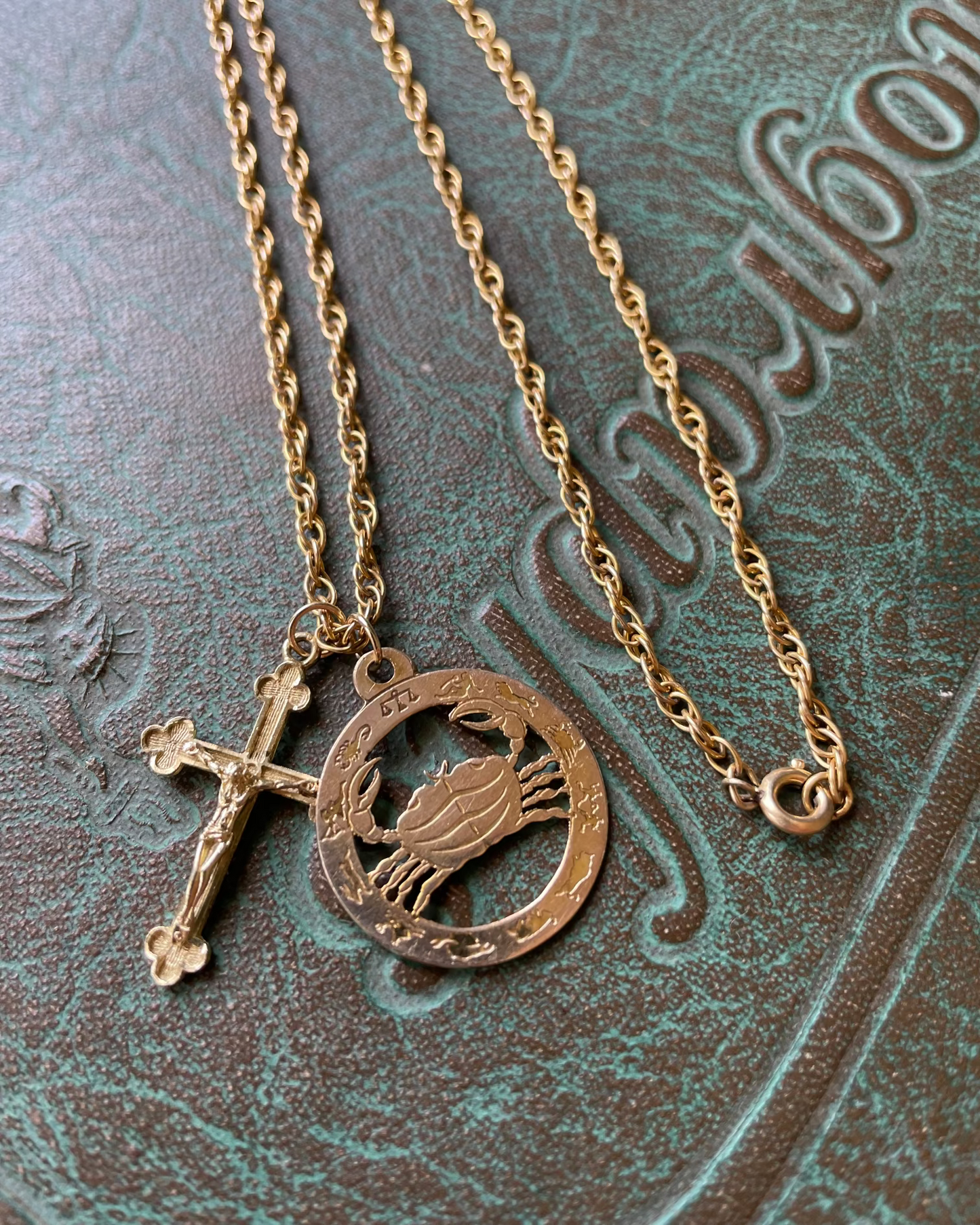 Trefoil Crucifix Cross Charm - 14k