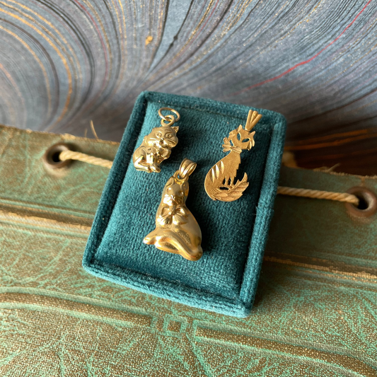 Cat Attack Charm Mix - 14k