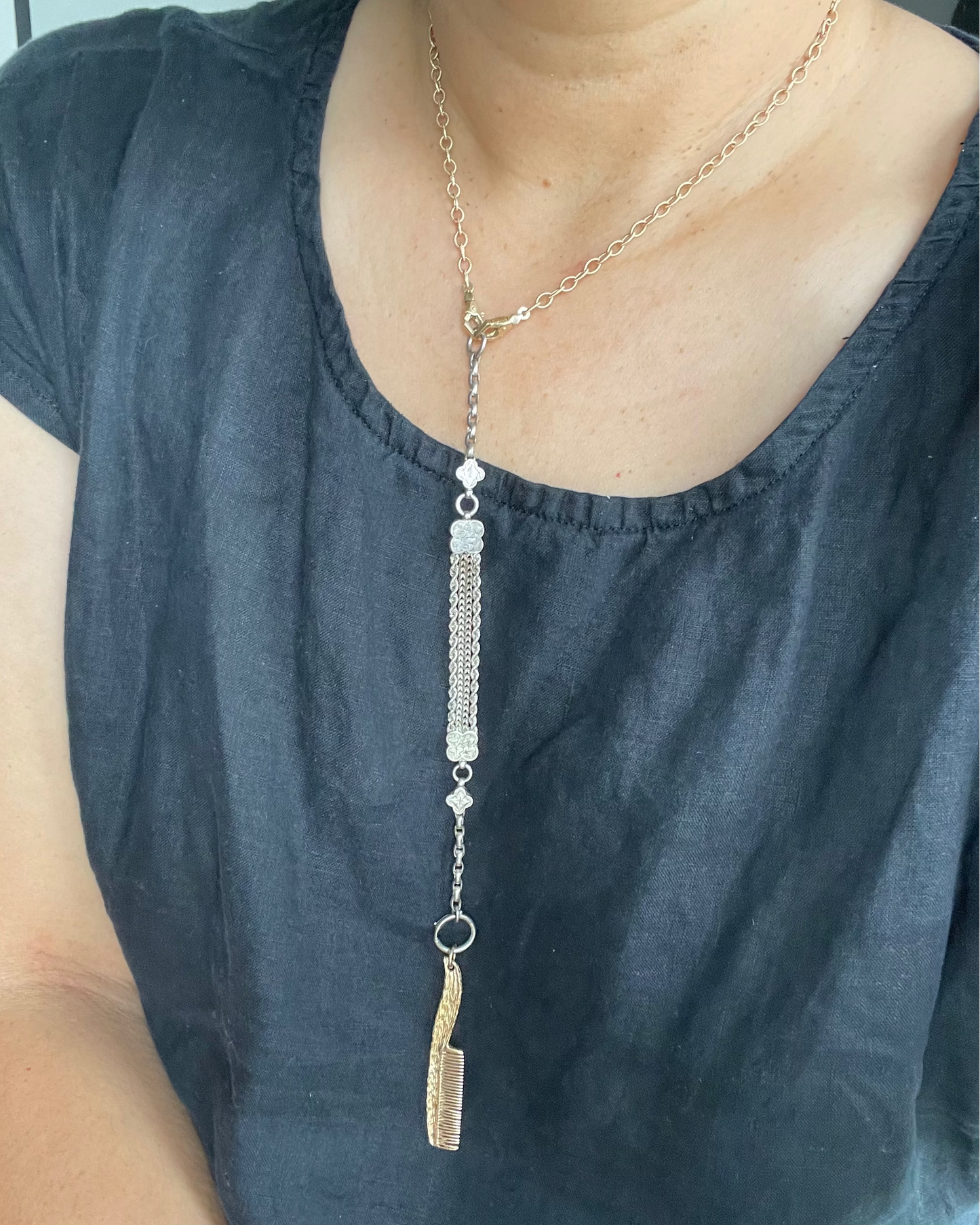 Comb Your Hair Charm - 13k