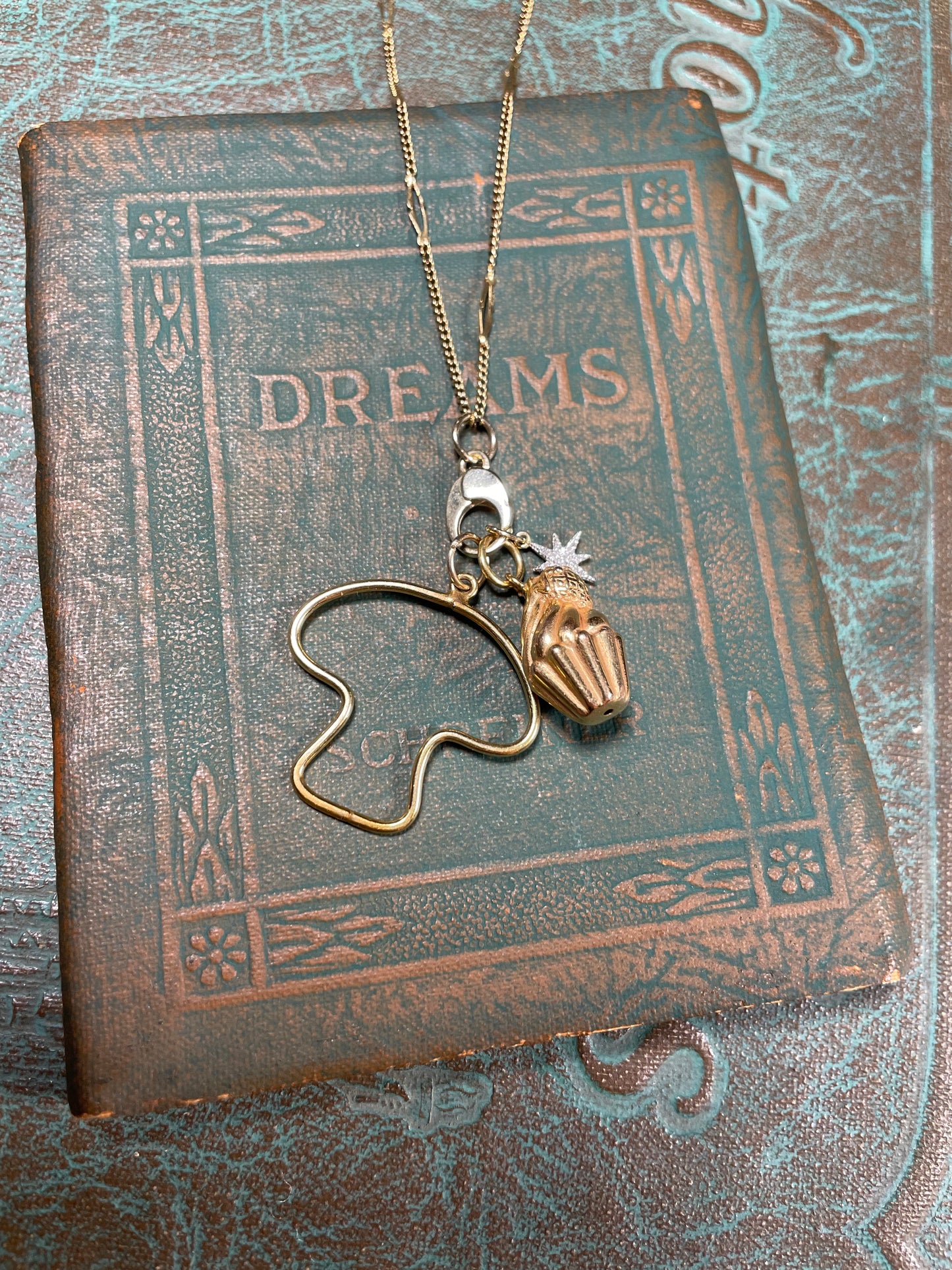 Crab Claw Clasp Charm - 14k