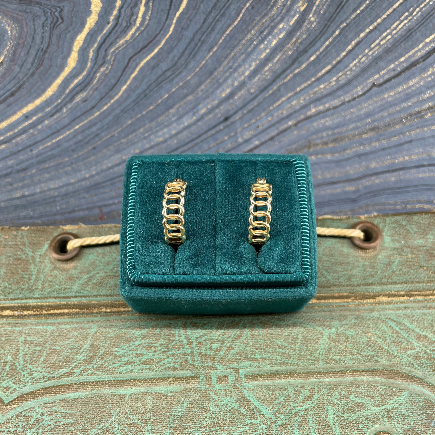 Curb Hoops - 13k