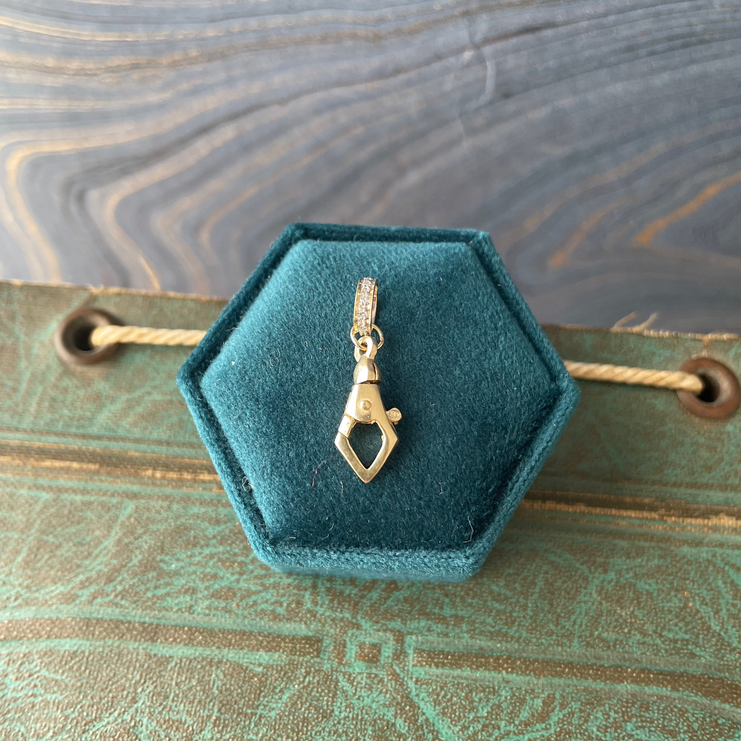 Diamond Pointer Clasp Charm - 14k