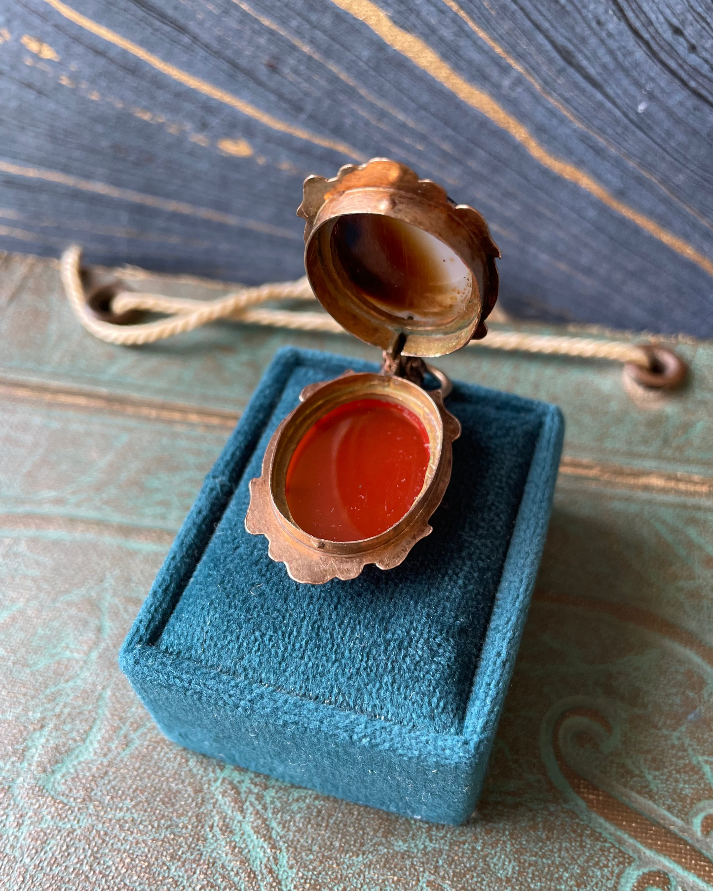 Double Locket - 9k