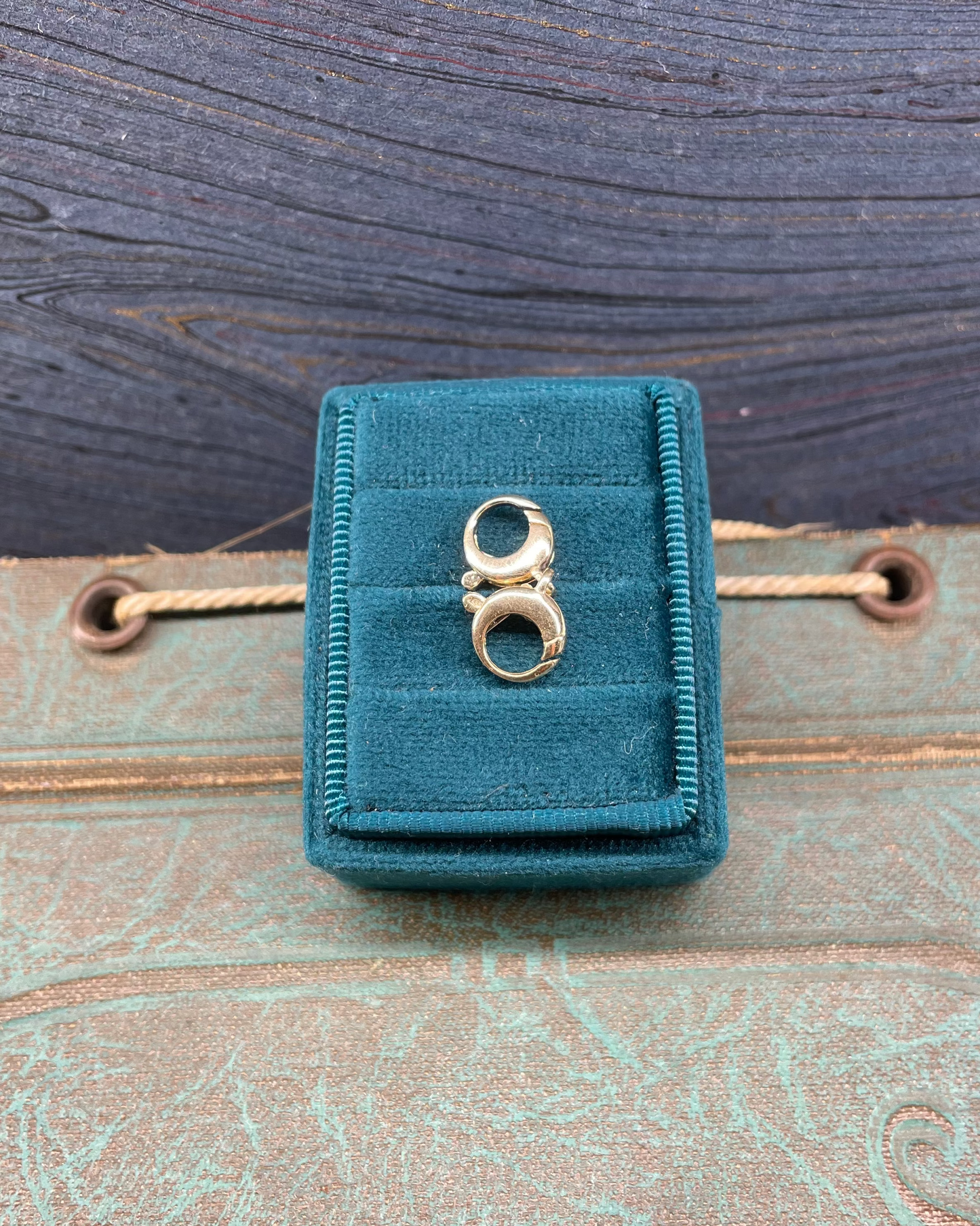 Double O Clasp - 14k