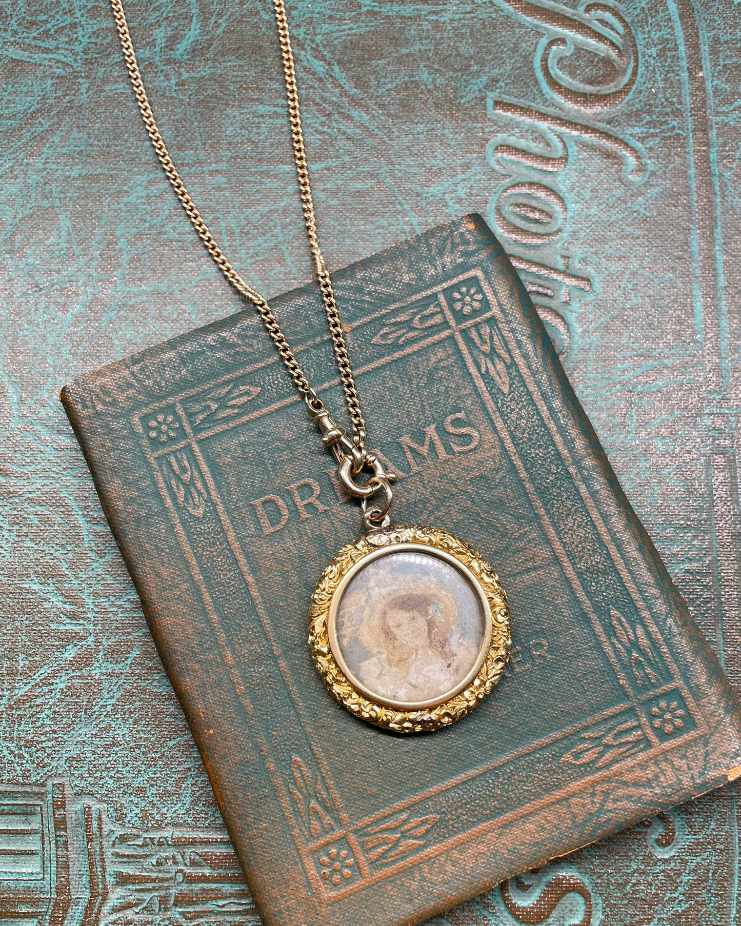 Floral Frame Locket - 15k