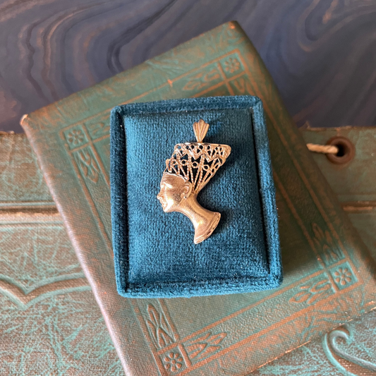 14k filigree crown Nefertiti charm