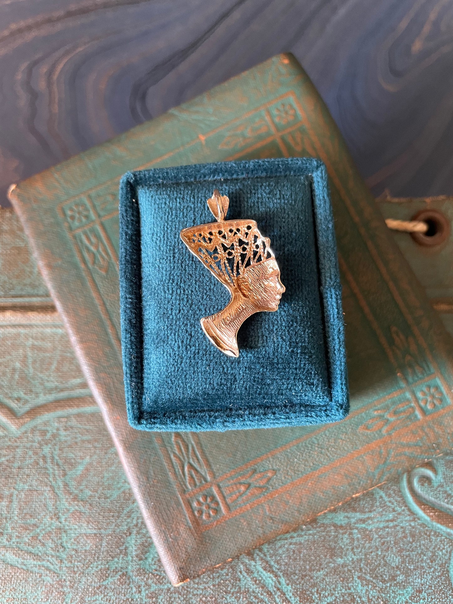 Filigree Nefertiti Charm - 14k