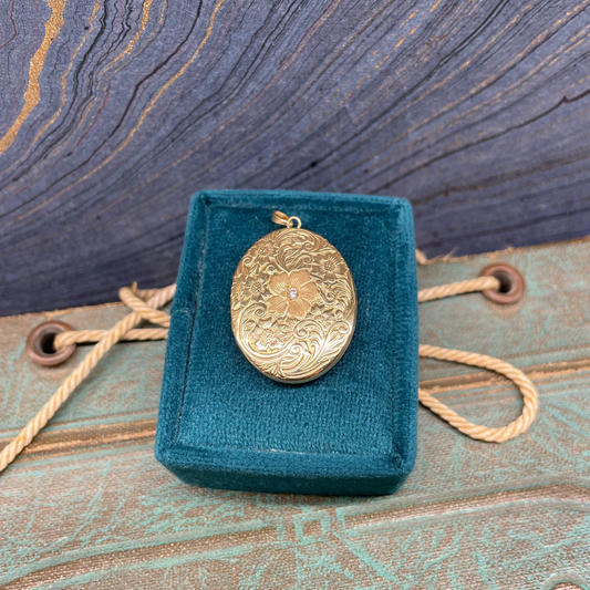 Flower Locket - 14k