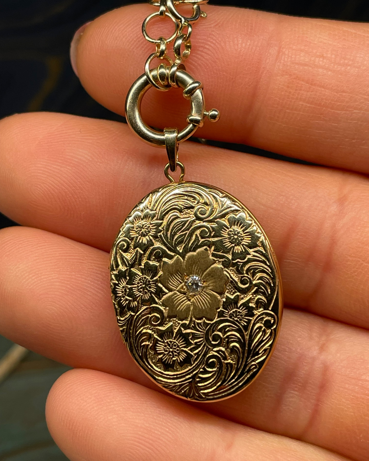 Flower Locket - 14k