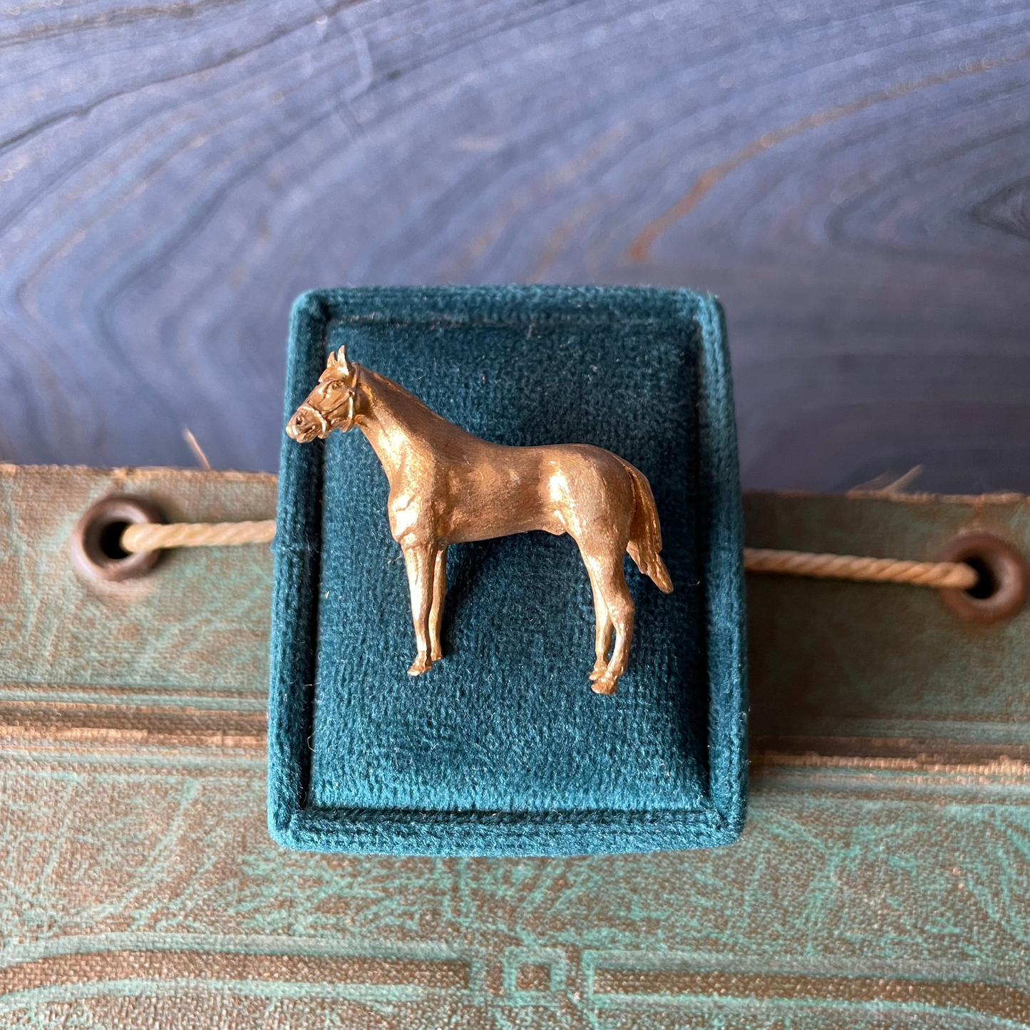 Horse Pin- 14k