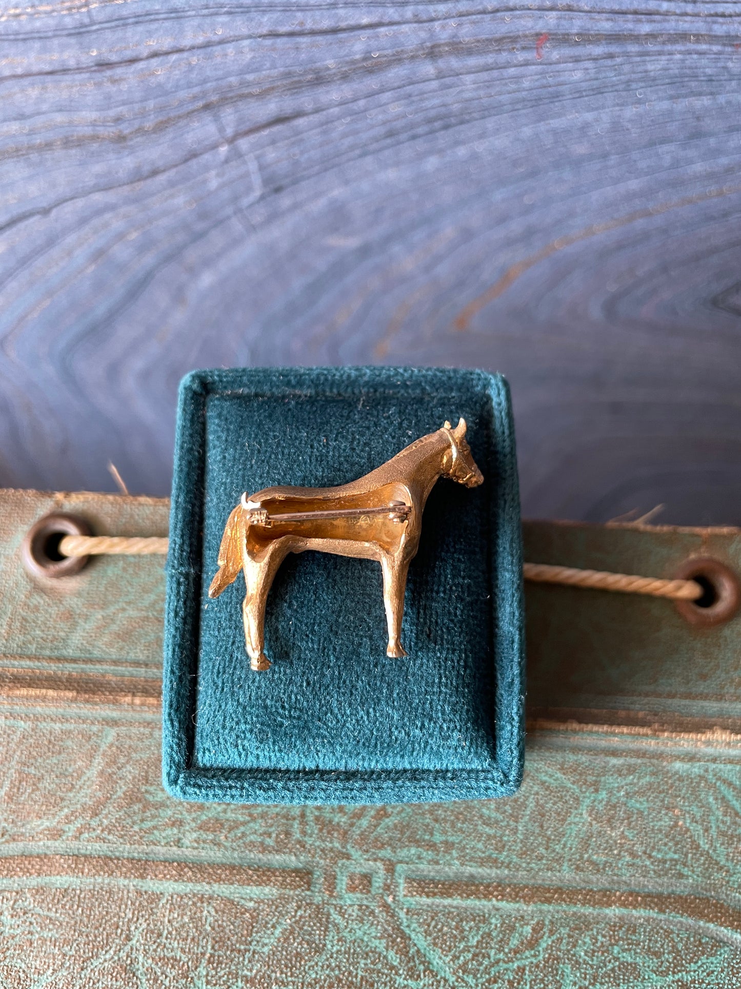 Horse Pin- 14k