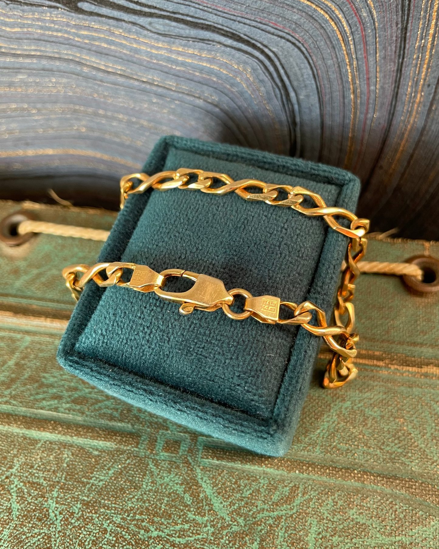 Infinity Curb Bracelet - 14k