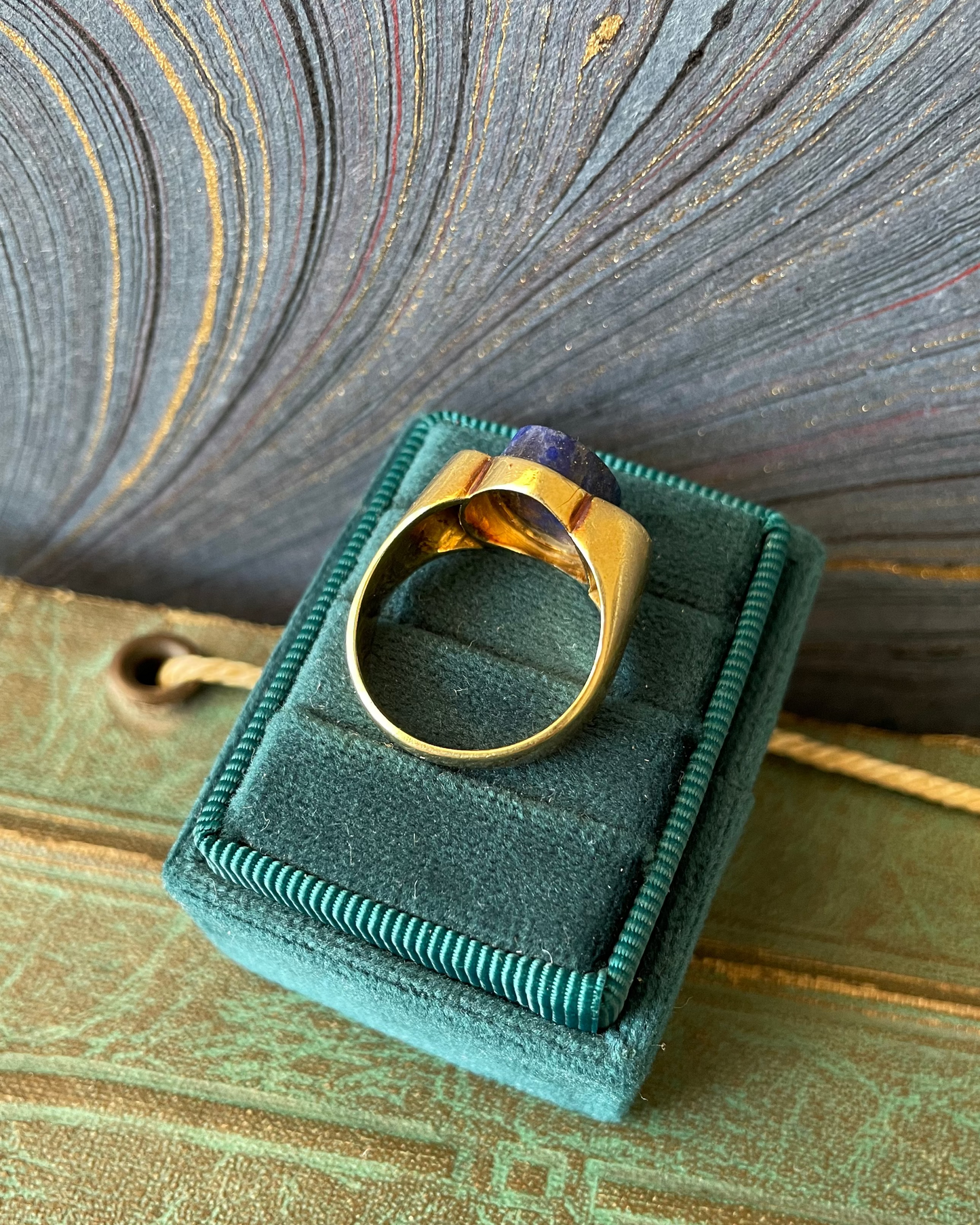 Lapis Oval Ring - 13k