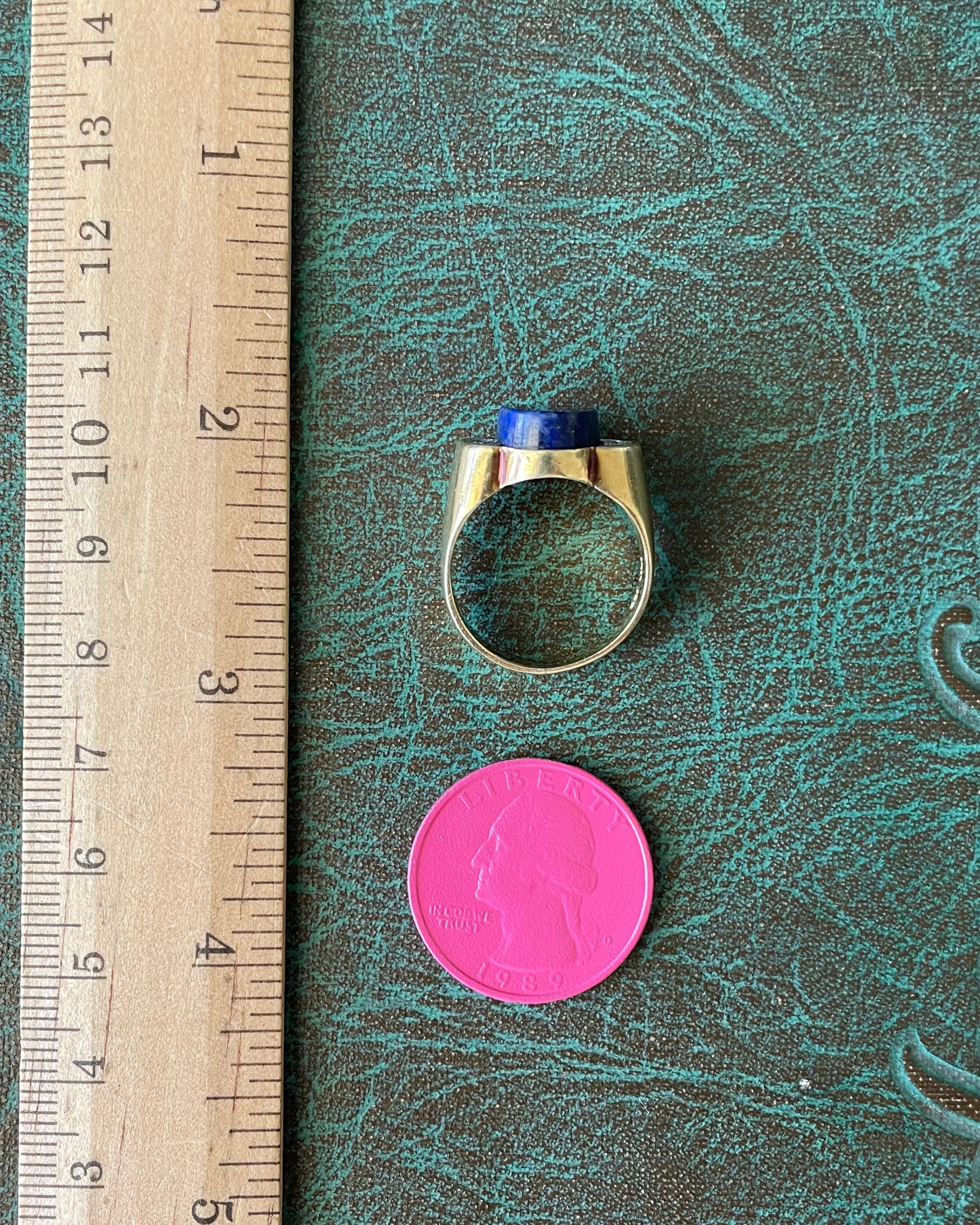Lapis Oval Ring - 13k