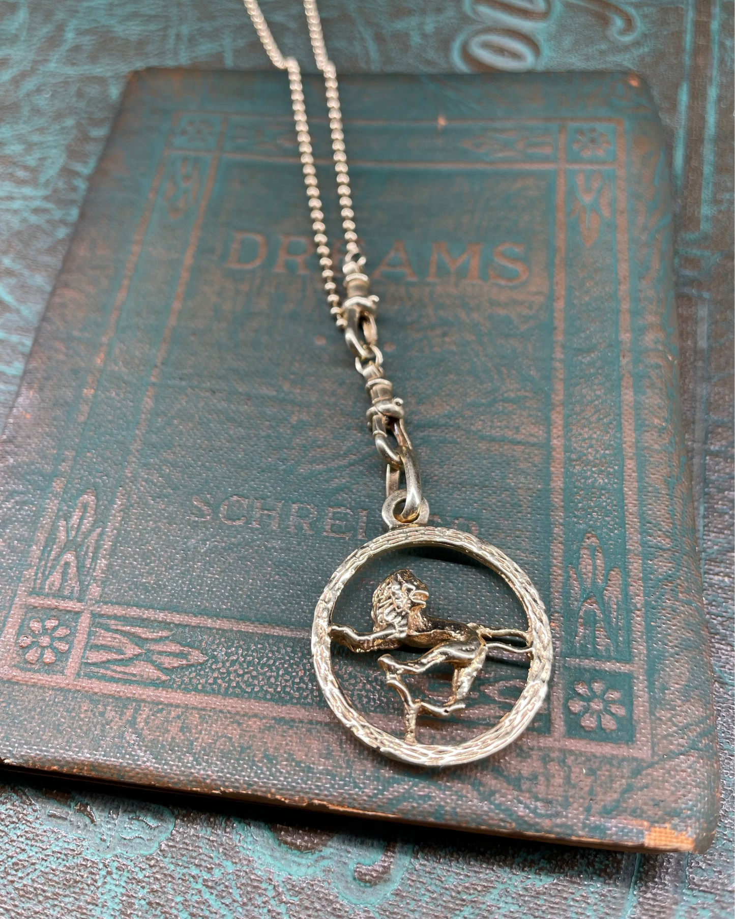Leo Medallion - 13k