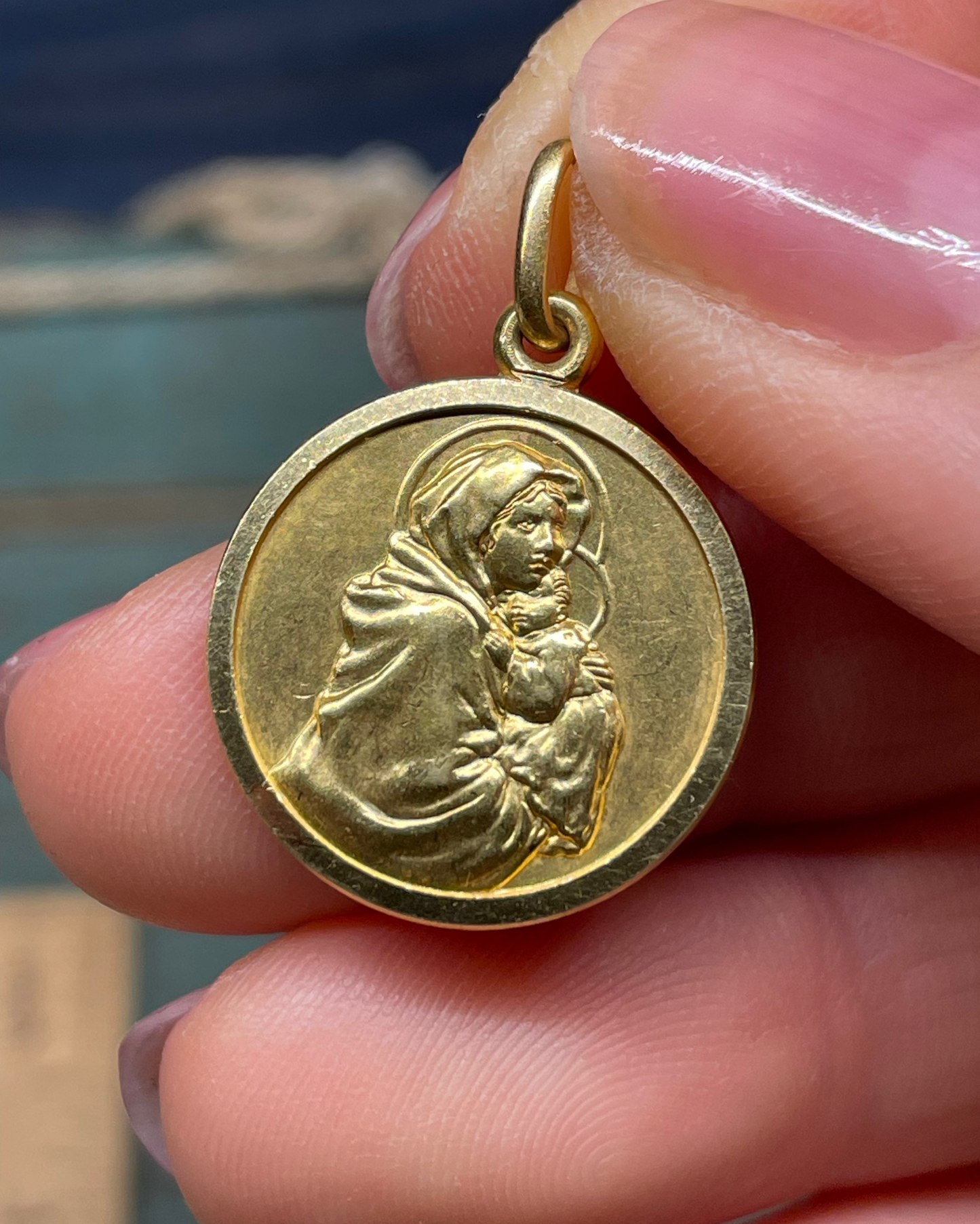 Madonna & Child Charm - 18k