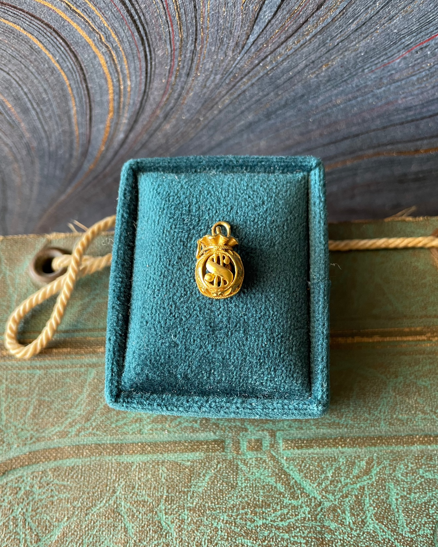Money Bag Charm - 22k
