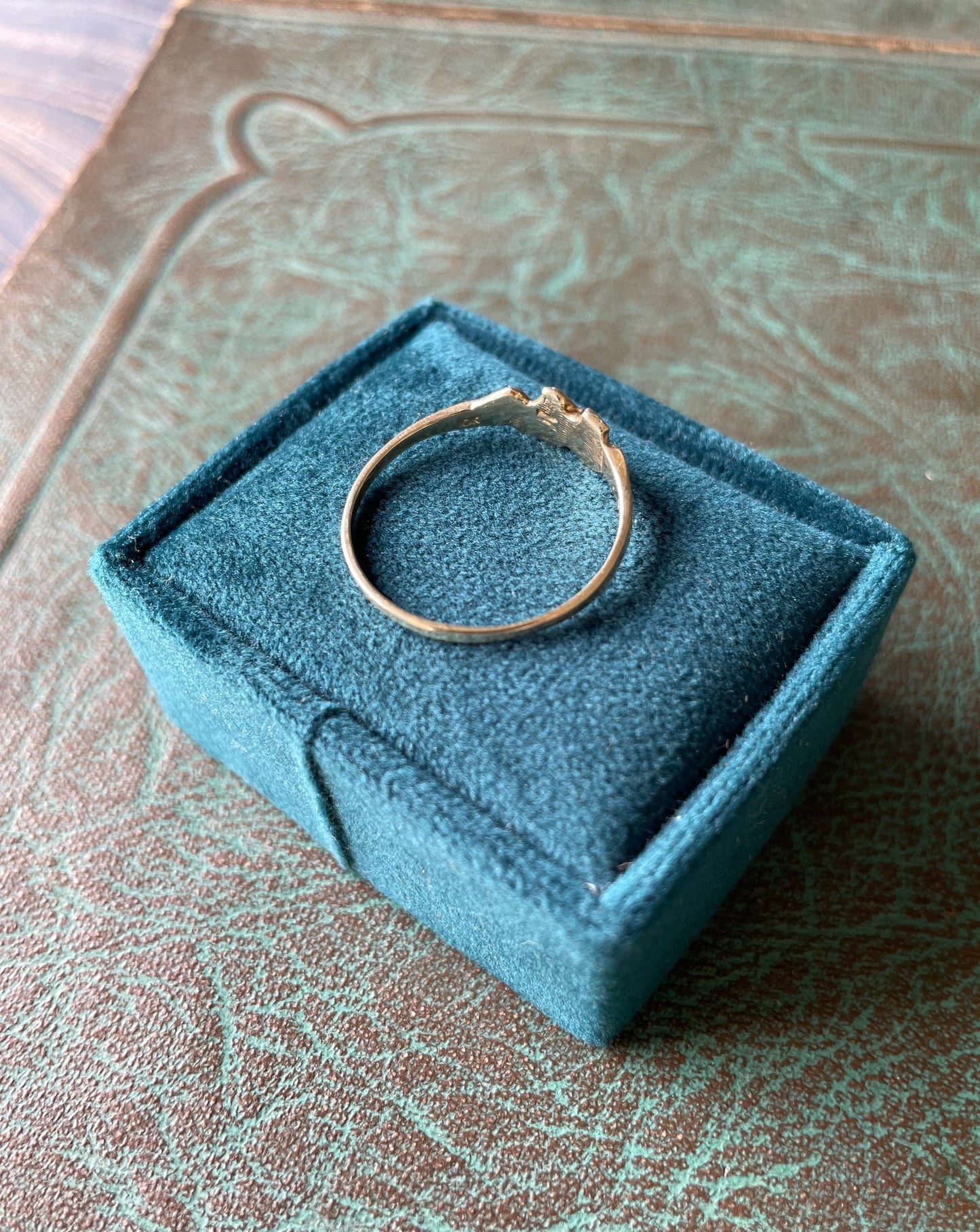 Nugget Ring - 9k