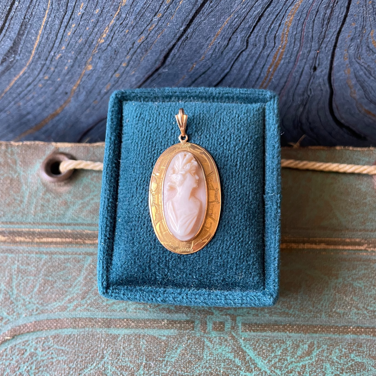 Oblong Cameo Charm - 10k