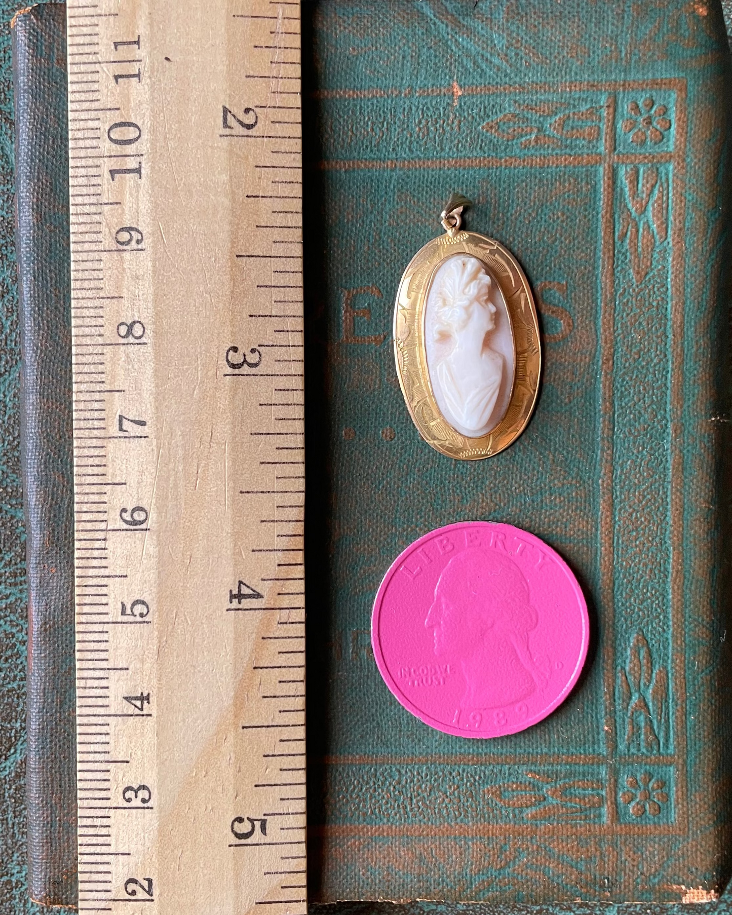 Oblong Cameo Charm - 10k