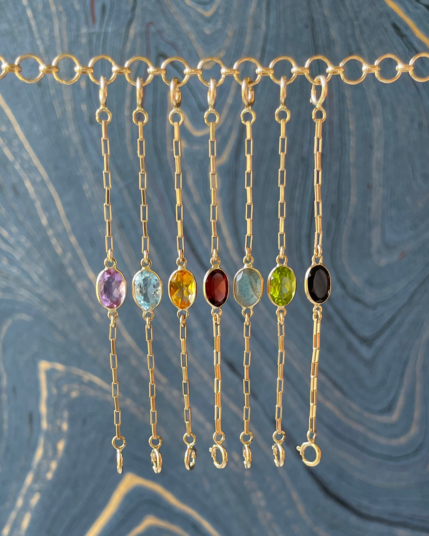 Oval Gem Stringy - 14k