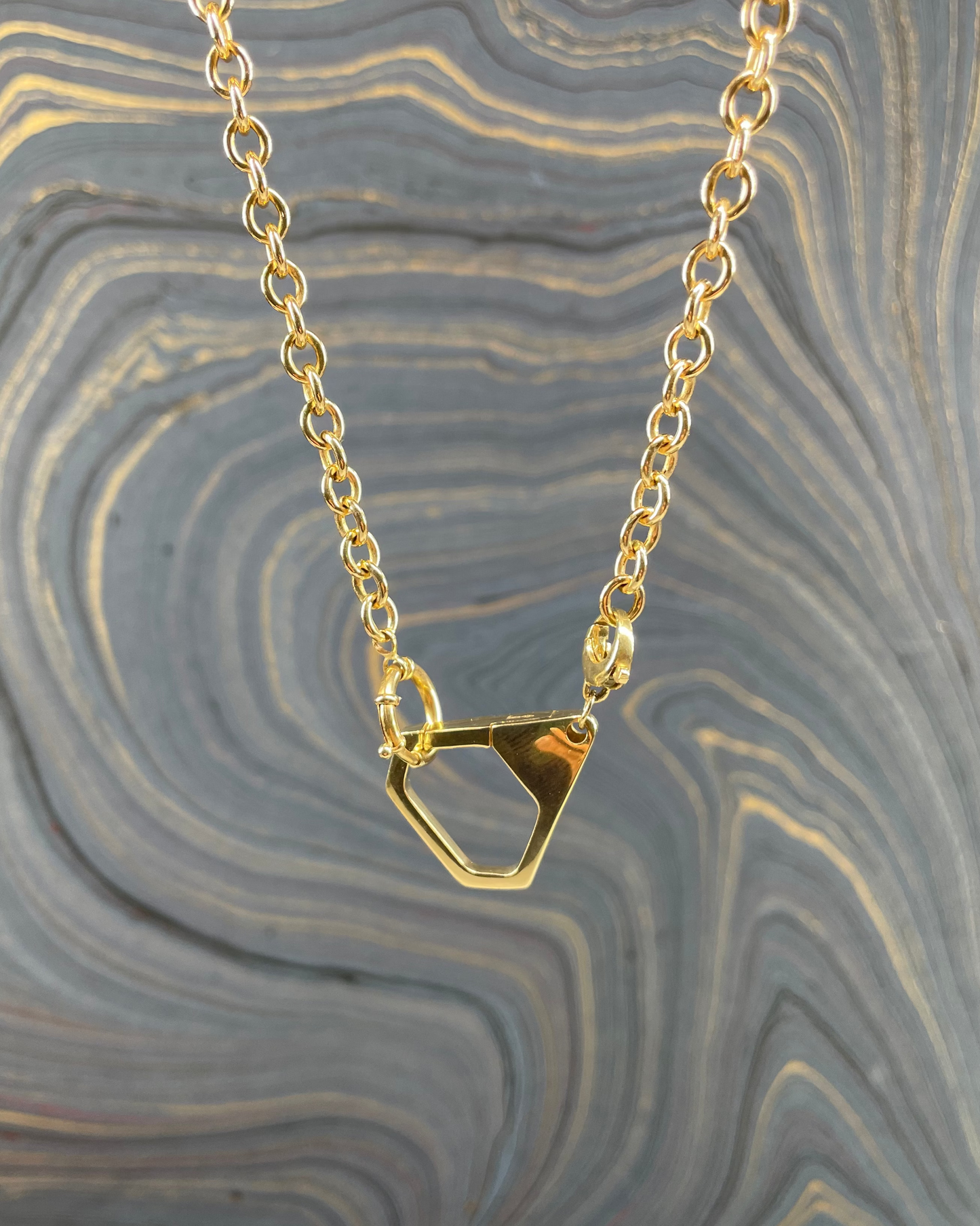O Penta Clasp Charm - 14k