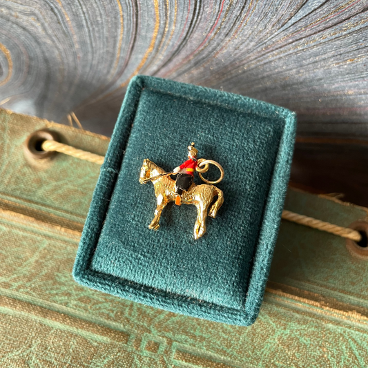 QE2 Trooping the Colors Charm - 9k