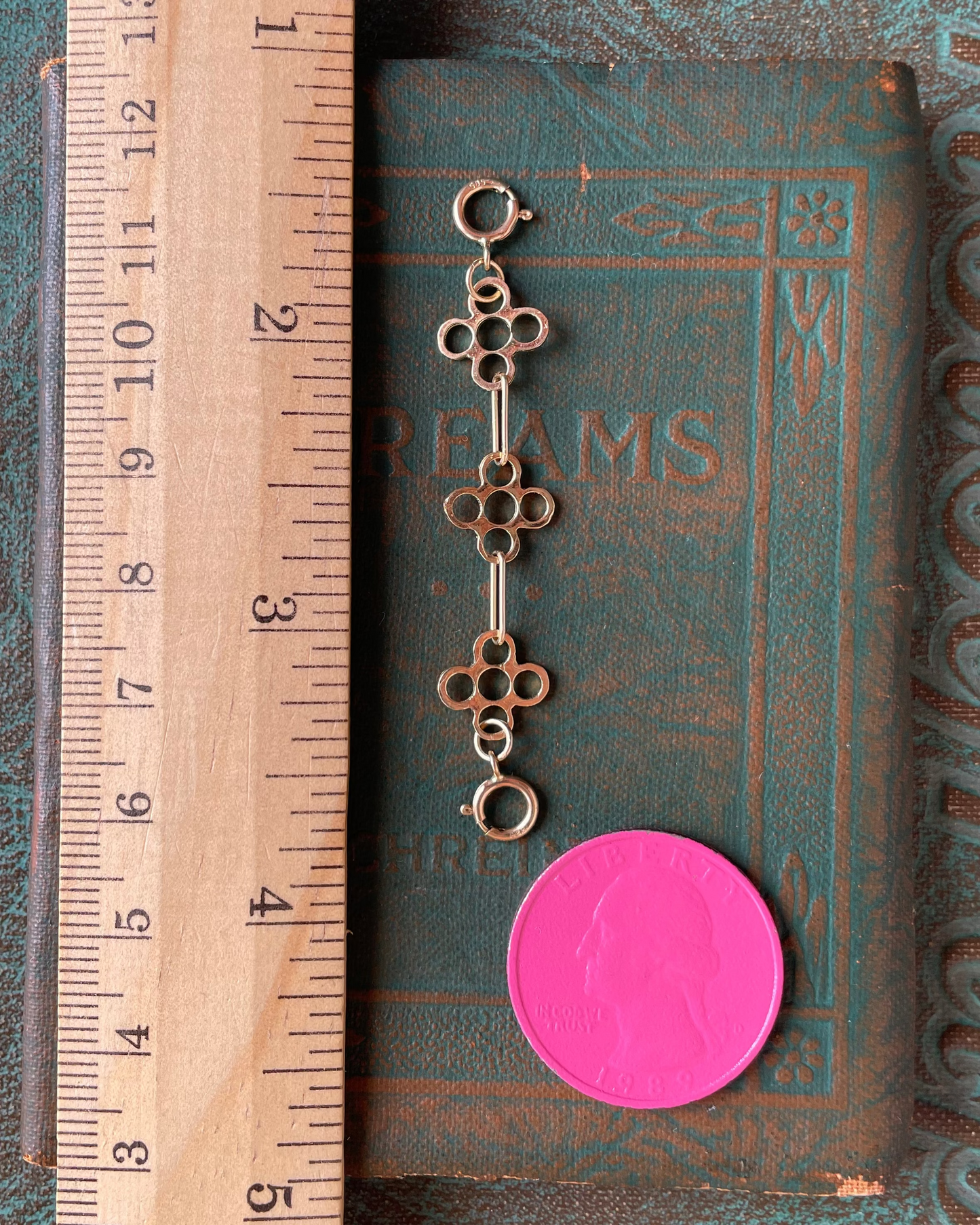 Quatrefoil Stringy - 14k