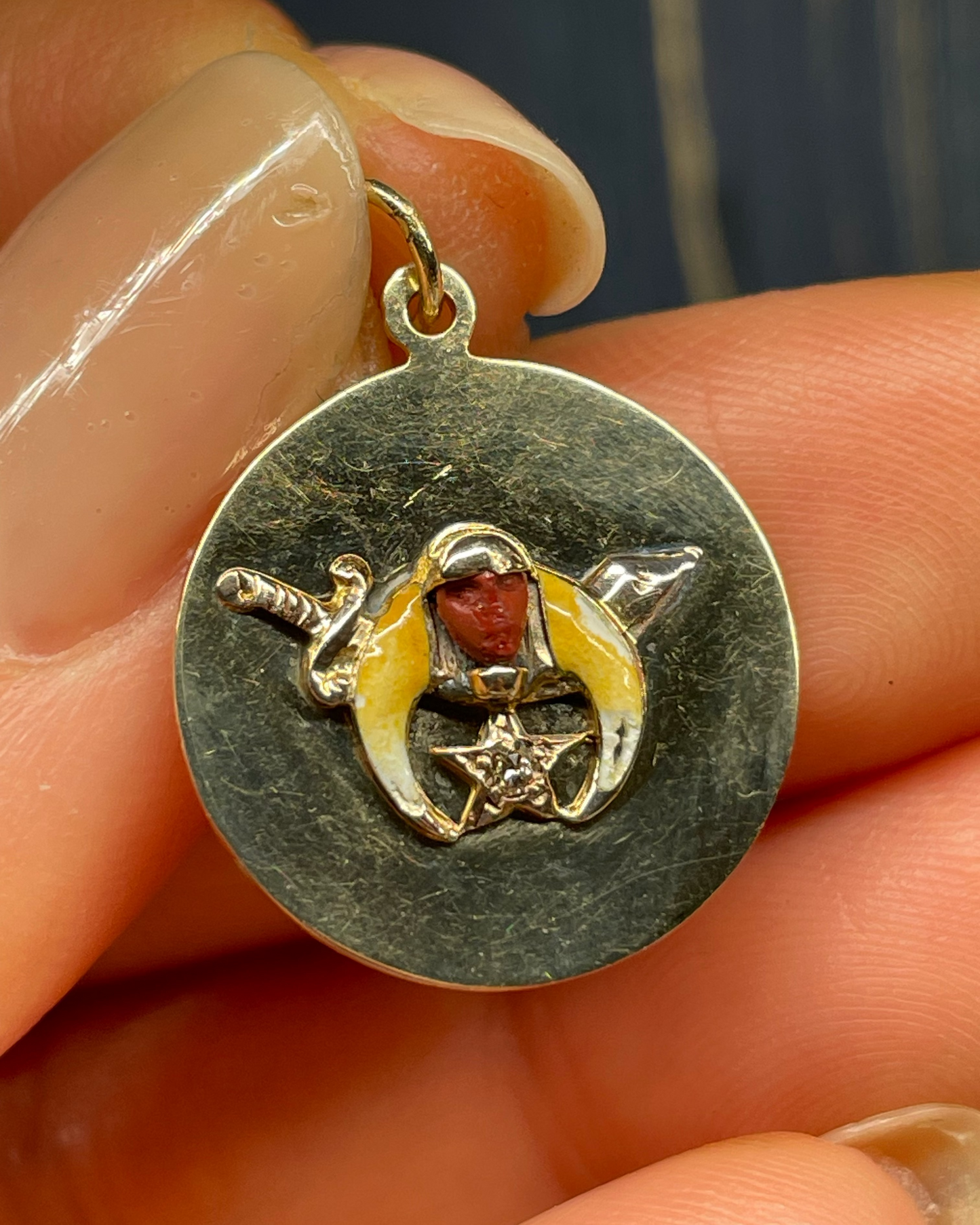 Shriner’s Charm - 13k