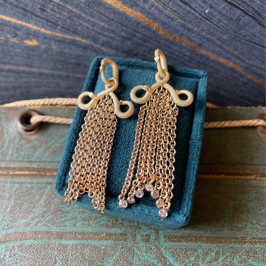Sssnake Tasssel - 14k