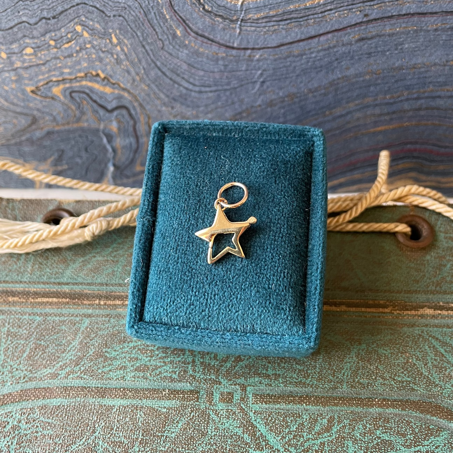 Star Clasp Charm - 14k